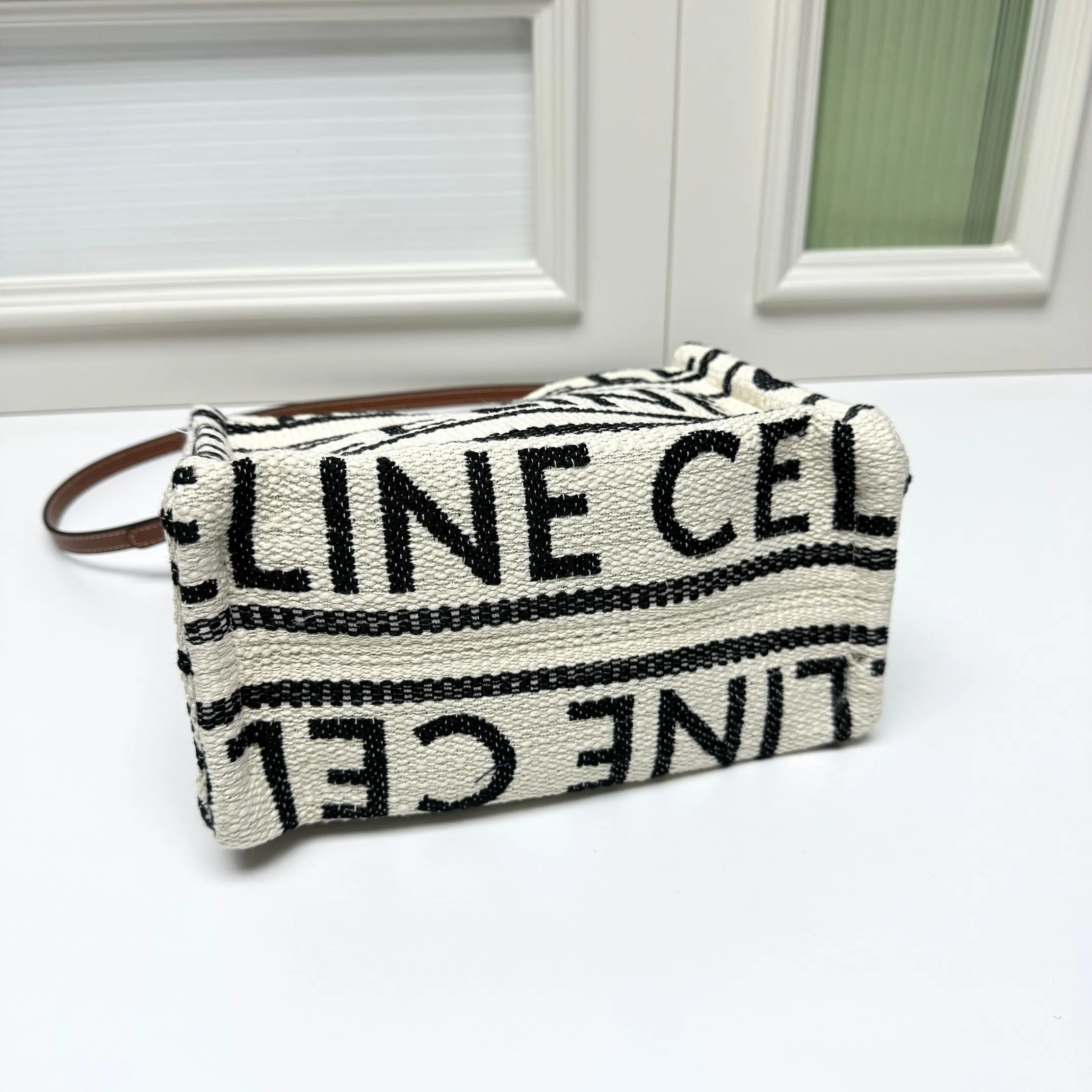 All Categories Official Website "Brand Women's Bags" Women's Bags 💙 Celine 2026 New Celine Crossbody Bag