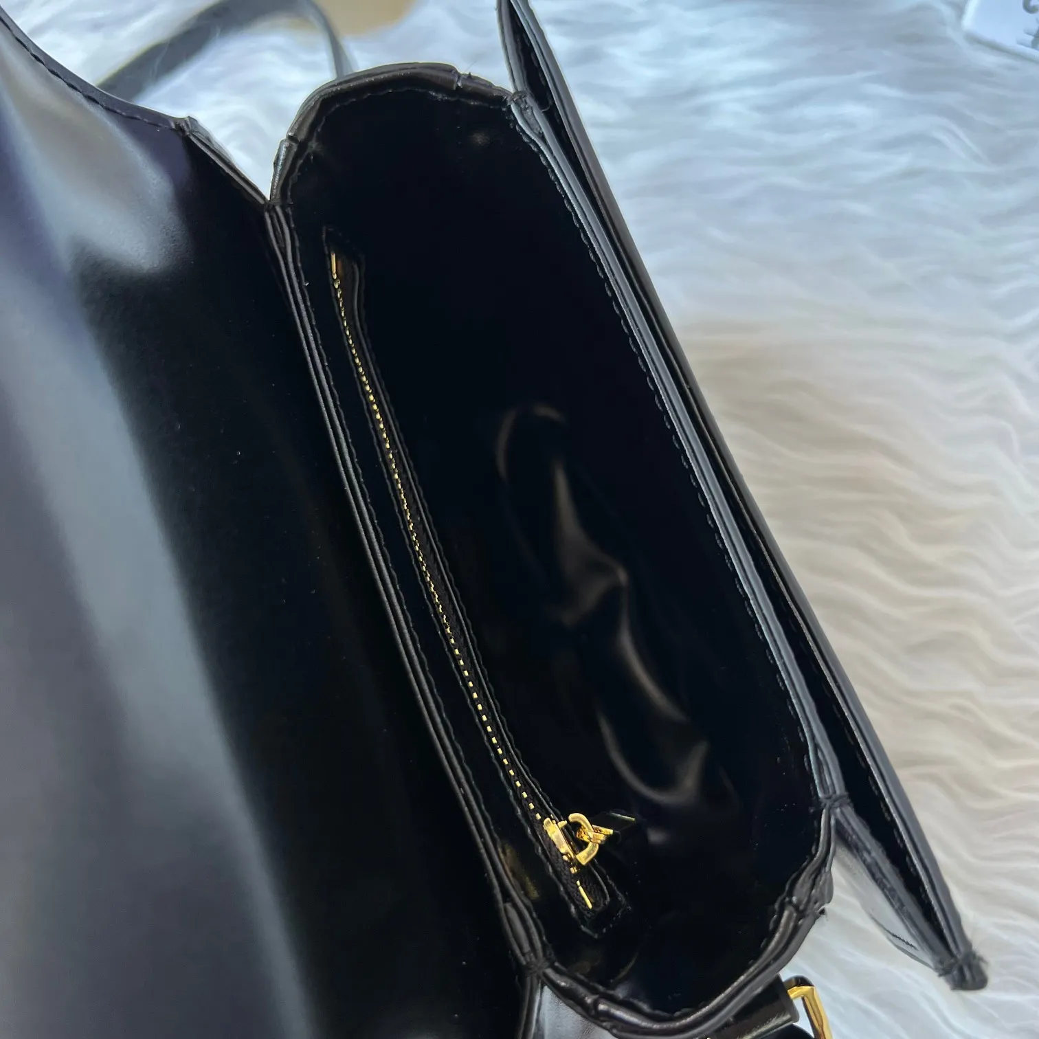 All Categories Official Website "Brand Women's Bags" Women's Bags 💙 Celine 2024 New Celine Crossbody Bag