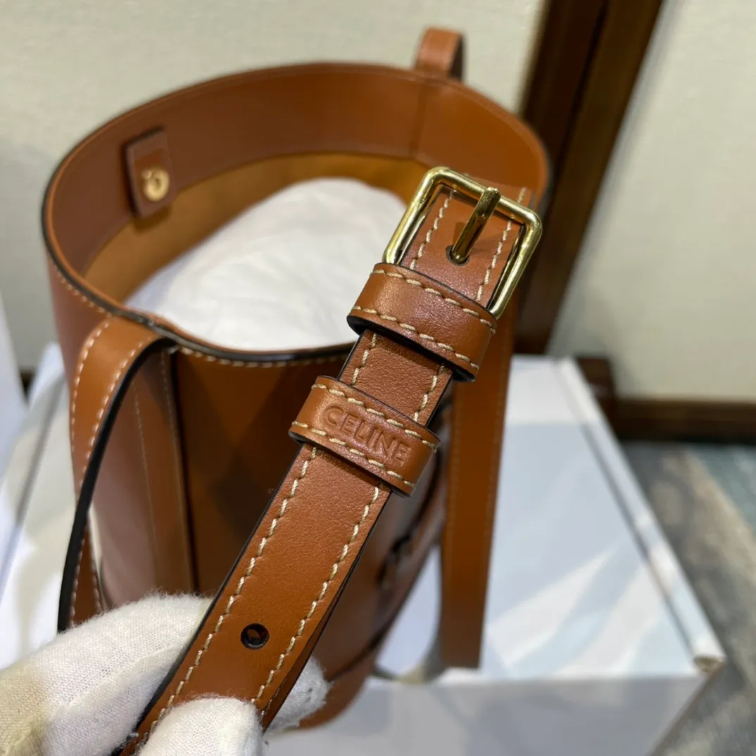 All Categories Official Website "Brand Women's Bags" Women's Bags 💙 Celine 2025 New Celine Crossbody Bag