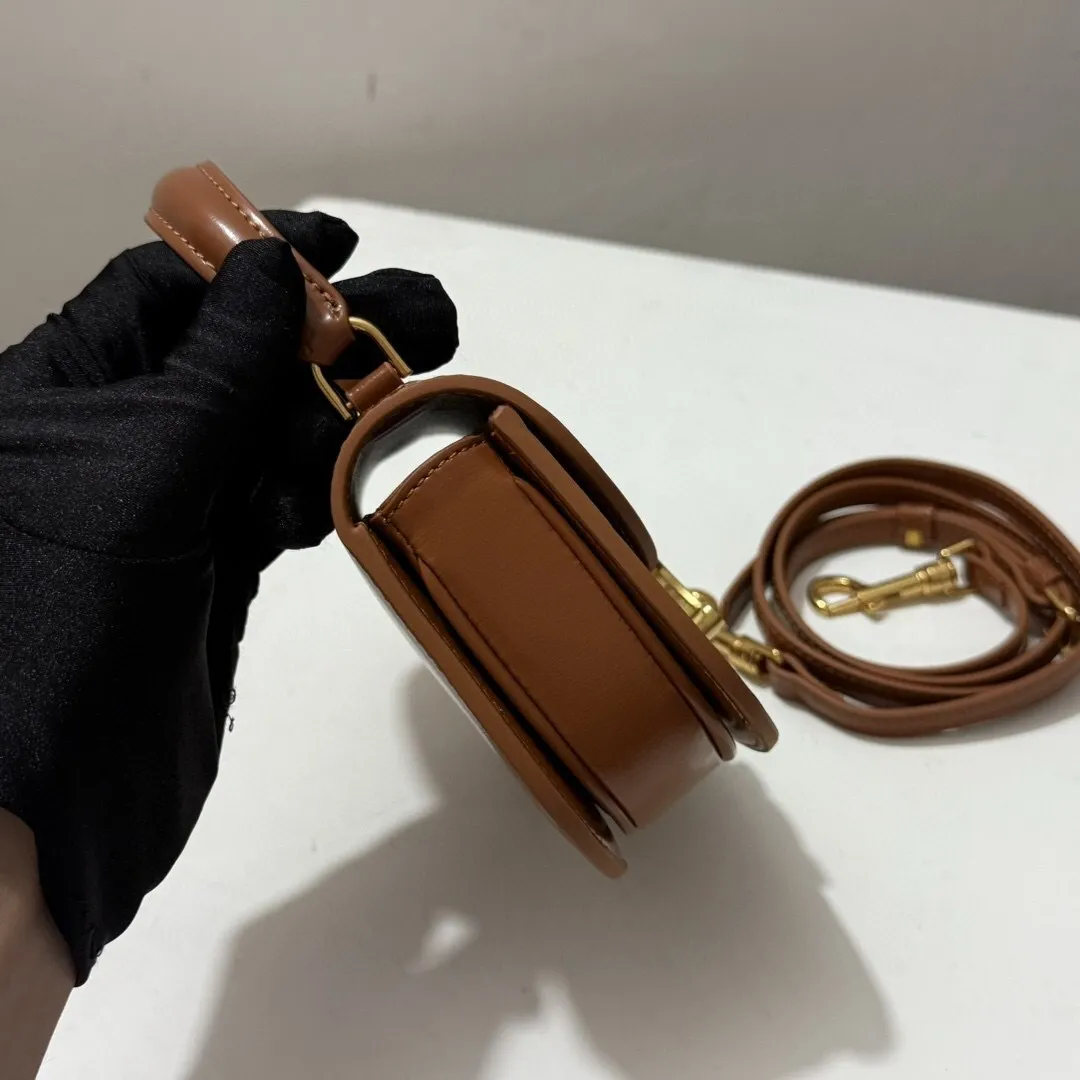 All Categories Official Website "Brand Women's Bags" Women's Bags 💙 Celine 2025 New Celine Crossbody Bag