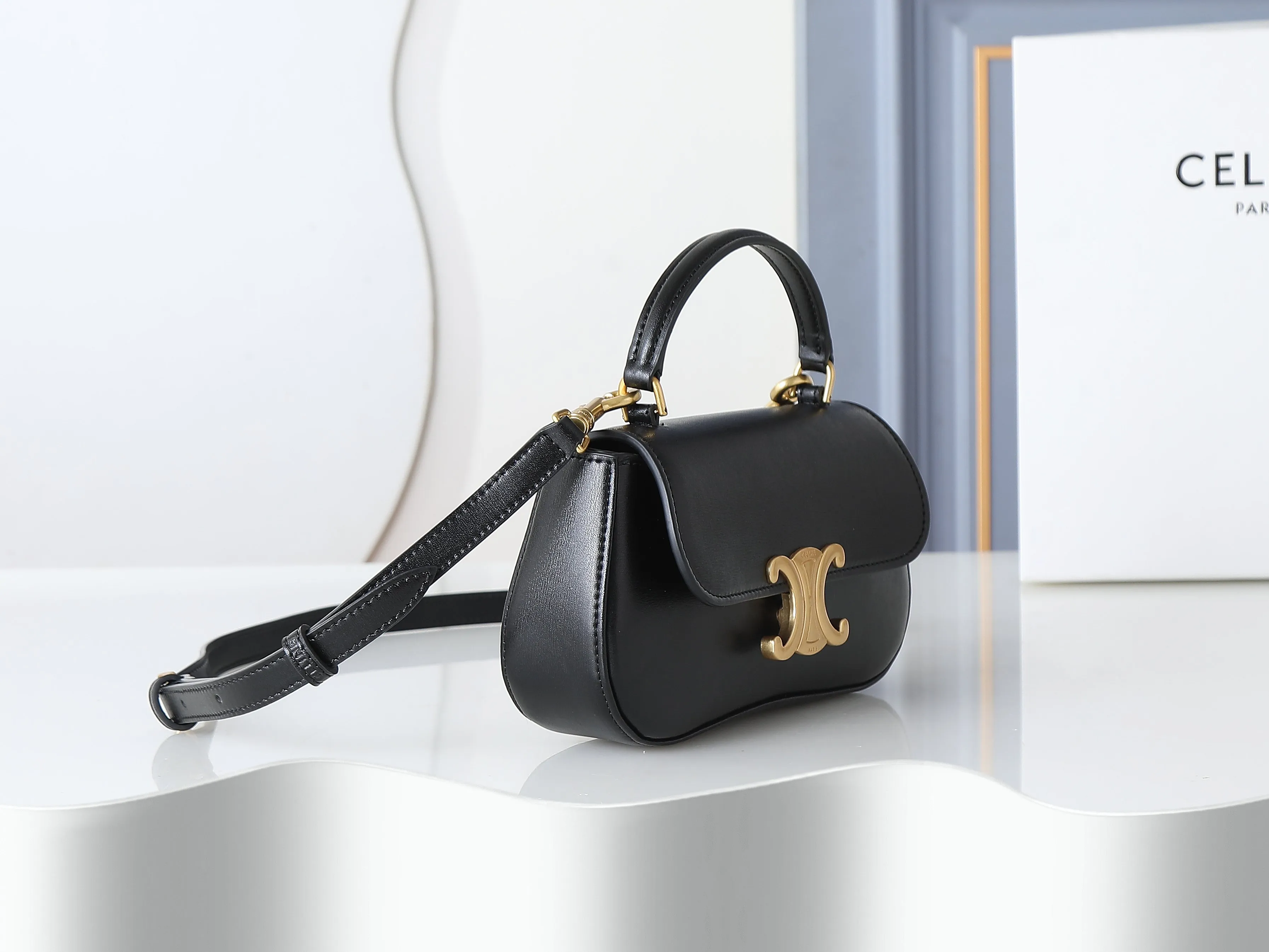 All Categories Official Website "Brand Women's Bags" Women's Bags 💙 Celine Celine 2026 new crossbody shoulder bag