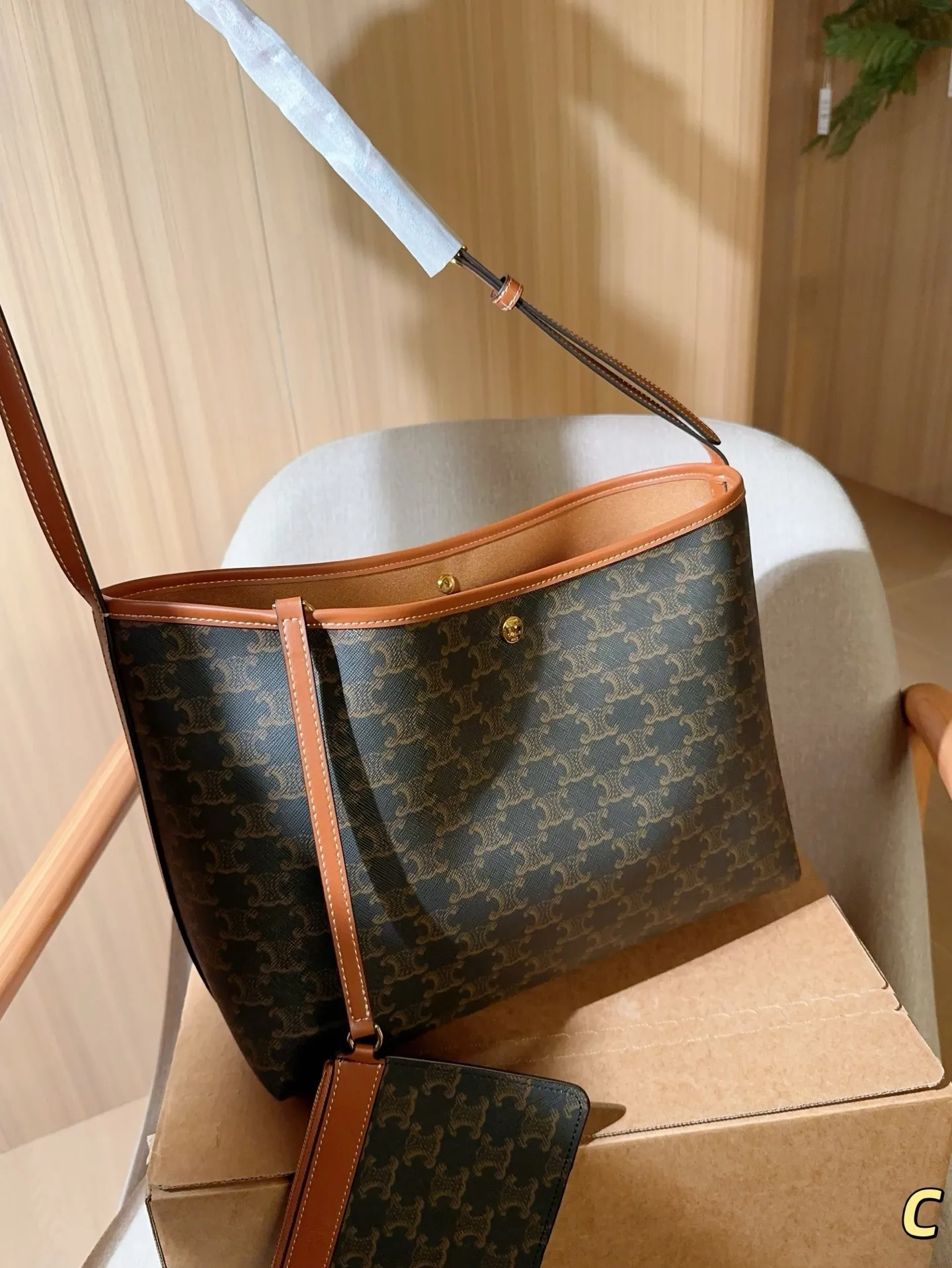 All Categories Official Website "Brand Women's Bags" Women's Bags 💙 Celine 2025 New Celine Crossbody Bag