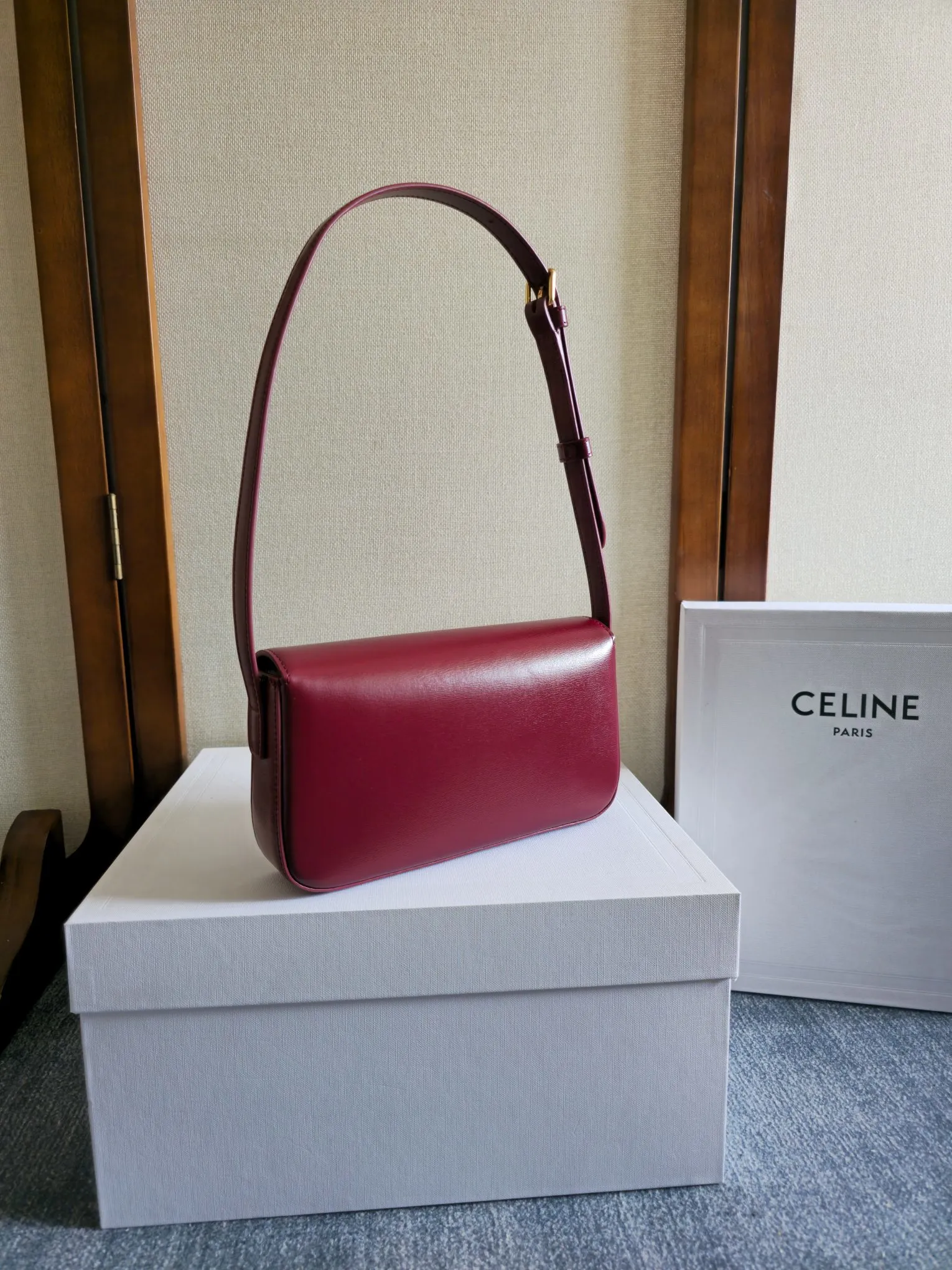 All Categories Official Website "Brand Women's Bags" Women's Bags 💙 Celine 2025 New Celine Crossbody Bag