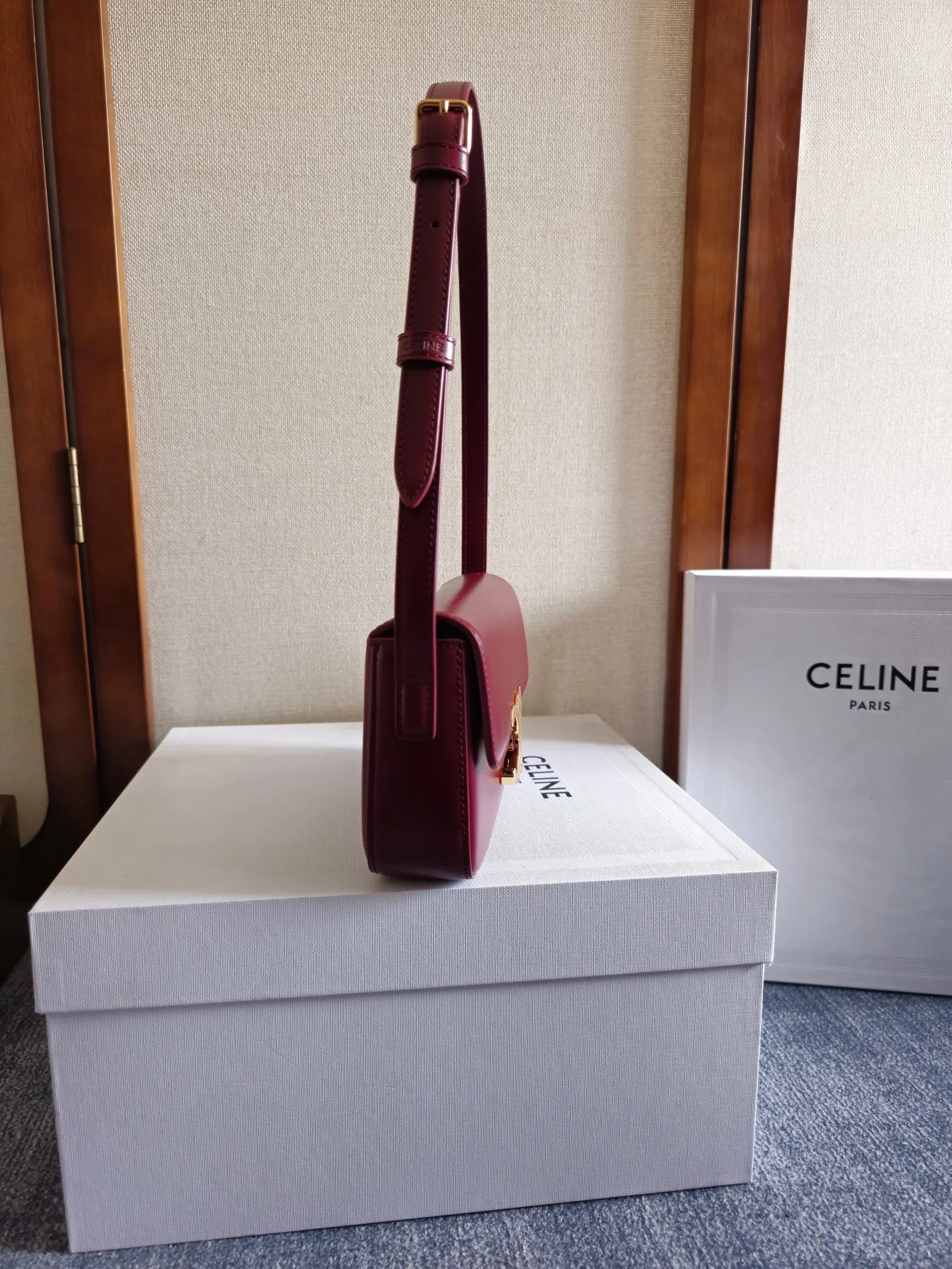 All Categories Official Website "Brand Women's Bags" Women's Bags 💙 Celine 2025 New Celine Crossbody Bag