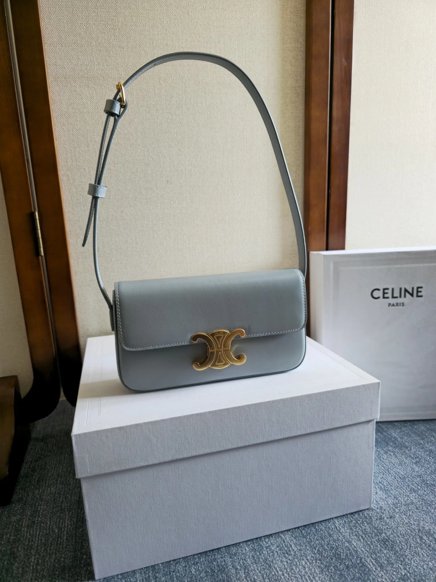 All Categories Official Website "Brand Women's Bags" Women's Bags 💙 Celine 2025 New Celine Crossbody Bag