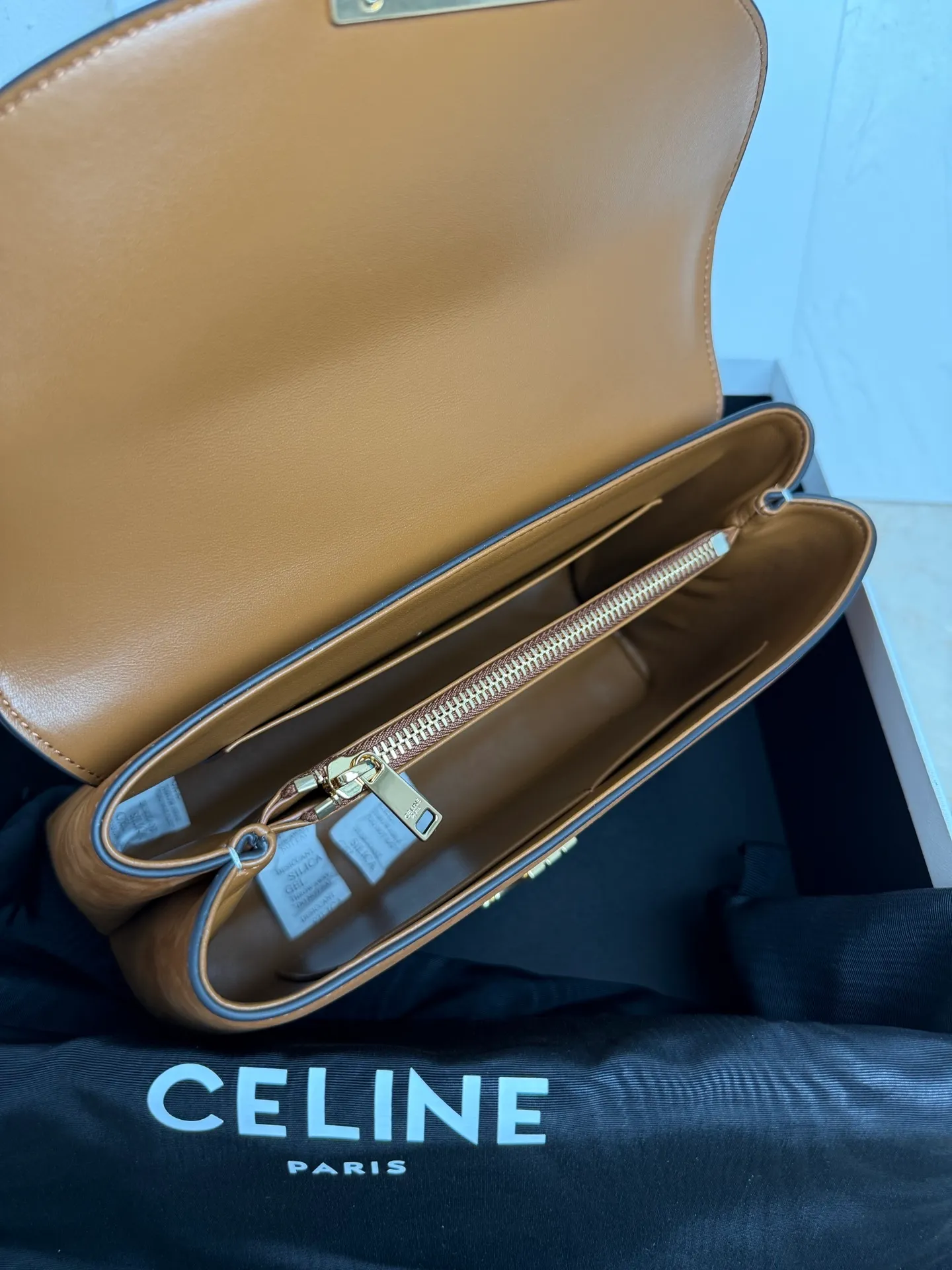 All Categories Official Website "Brand Women's Bags" Women's Bags 💙 Celine 2025 New Celine Crossbody Bag