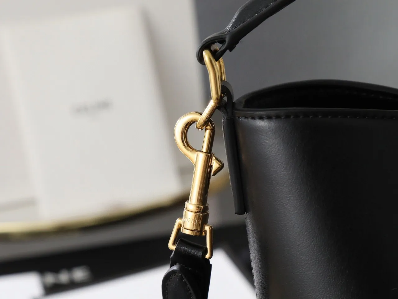 All Categories Official Website "Brand Women's Bags" Women's Bags 💙 Celine 2025 New Celine Bucket Bag