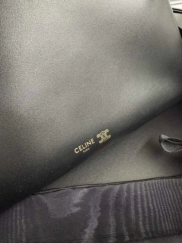 All Categories Official Website "Brand Women's Bags" Women's Bags 💙 Celine 2026 New Celine Crossbody Bag