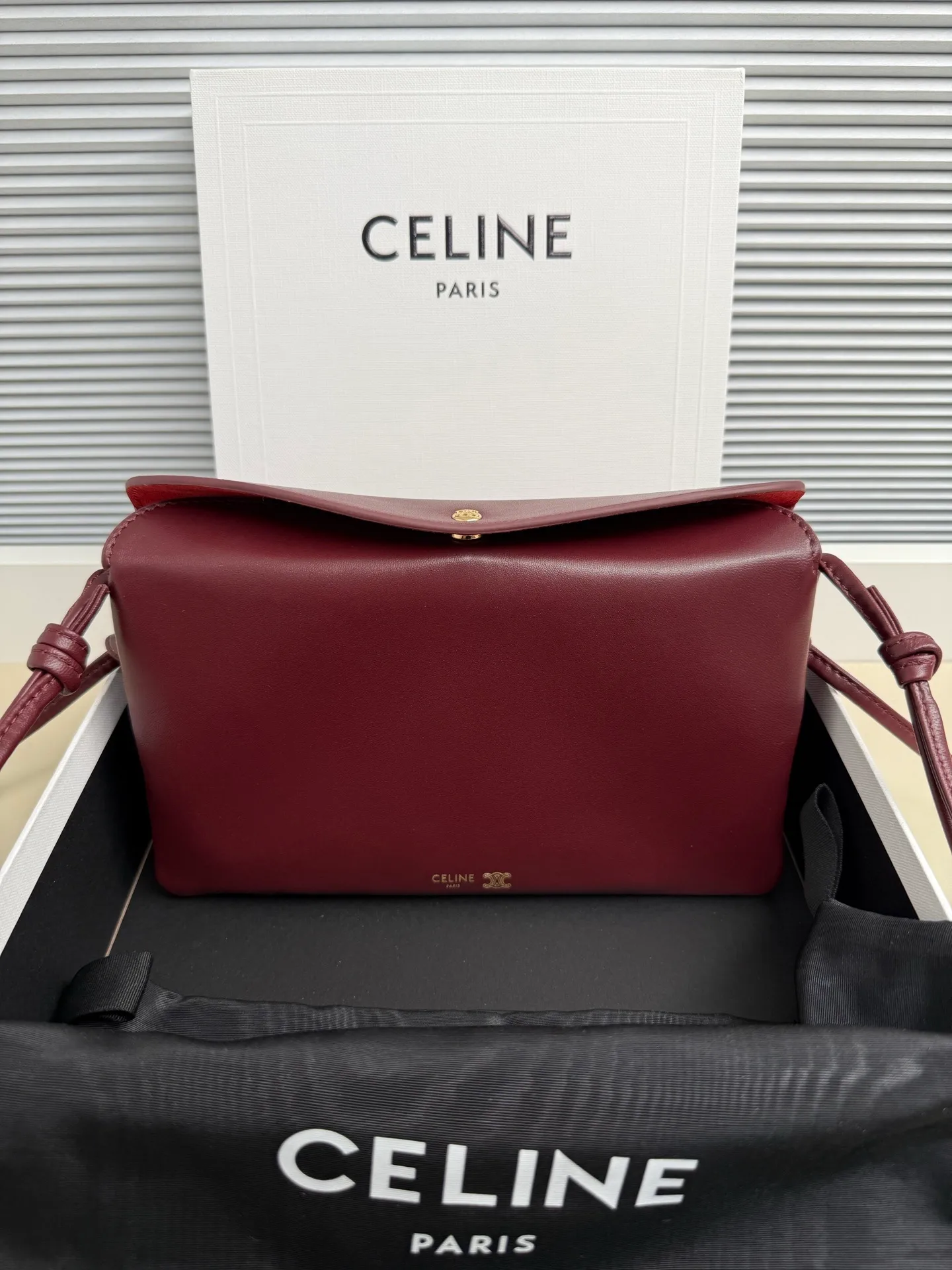 All Categories Official Website "Brand Women's Bags" Women's Bags 💙 Celine 2026 New Celine Crossbody Bag