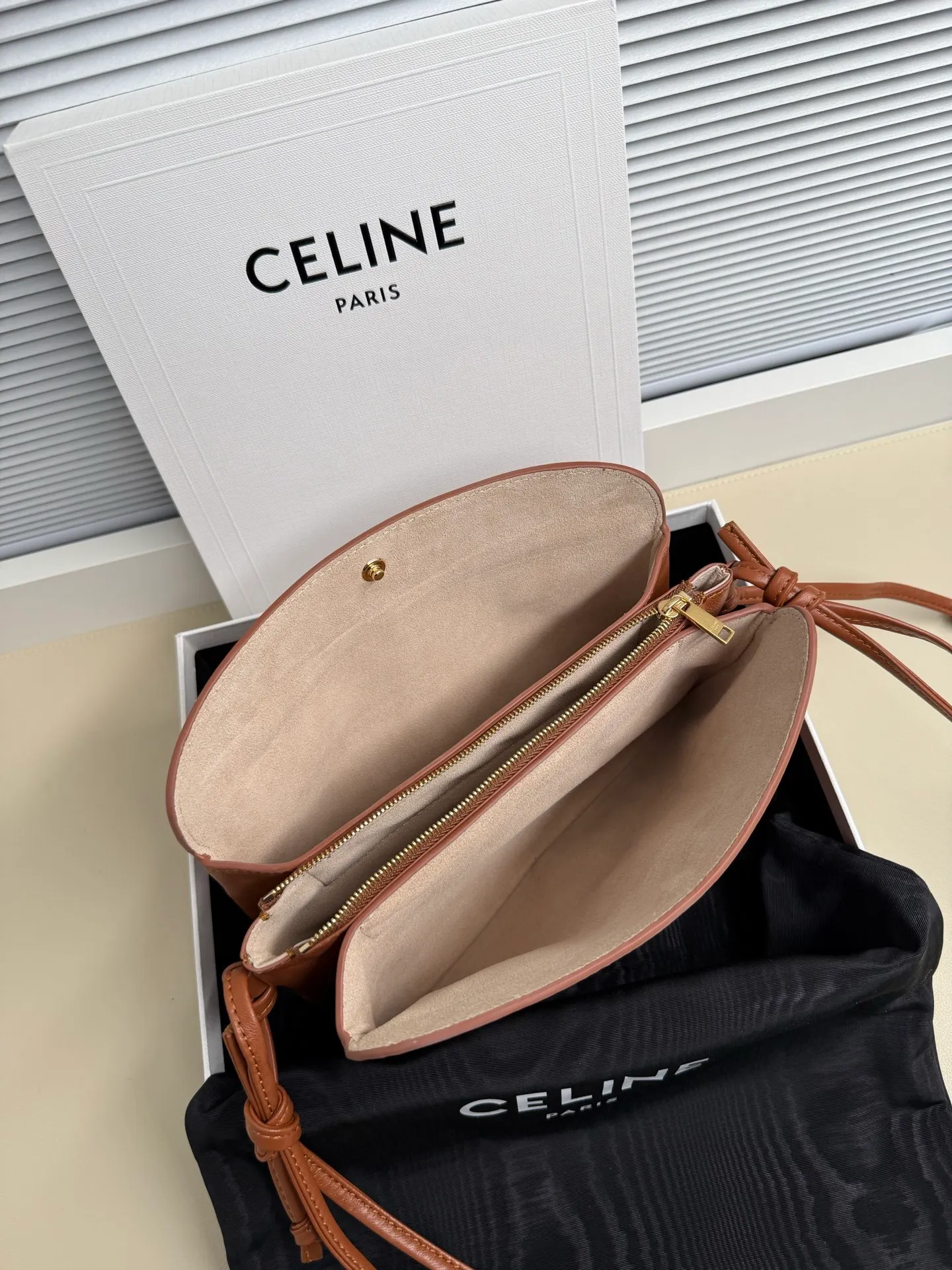 All Categories Official Website "Brand Women's Bags" Women's Bags 💙 Celine 2026 New Celine Crossbody Bag