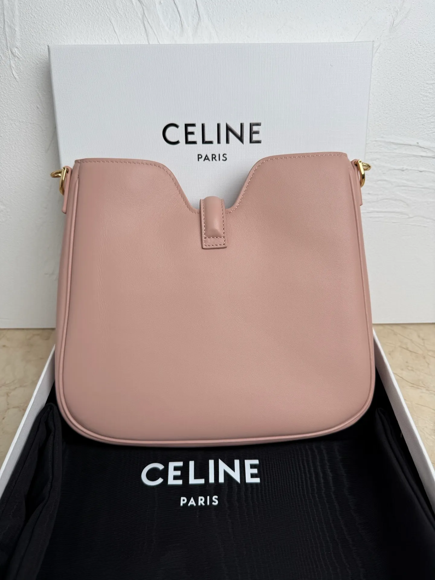 p1600CAMILLE 16💓2025 New SOFT Small Smooth Cow Leather Handbag👜This model cannot hold larger smart tablets such as IPAD. Cow leather Sheep leather lining Hand carry, shoulder and crossbody Rotary lock closure 1 main compartment 1 inner zipper pocket 1 detachable hand/shoulder strap, length 8.6 inches (22 cm) 1 detachable and adjustable shoulder strap, 9.7 X 8.5 X 2 inches (24.5 X 21.5