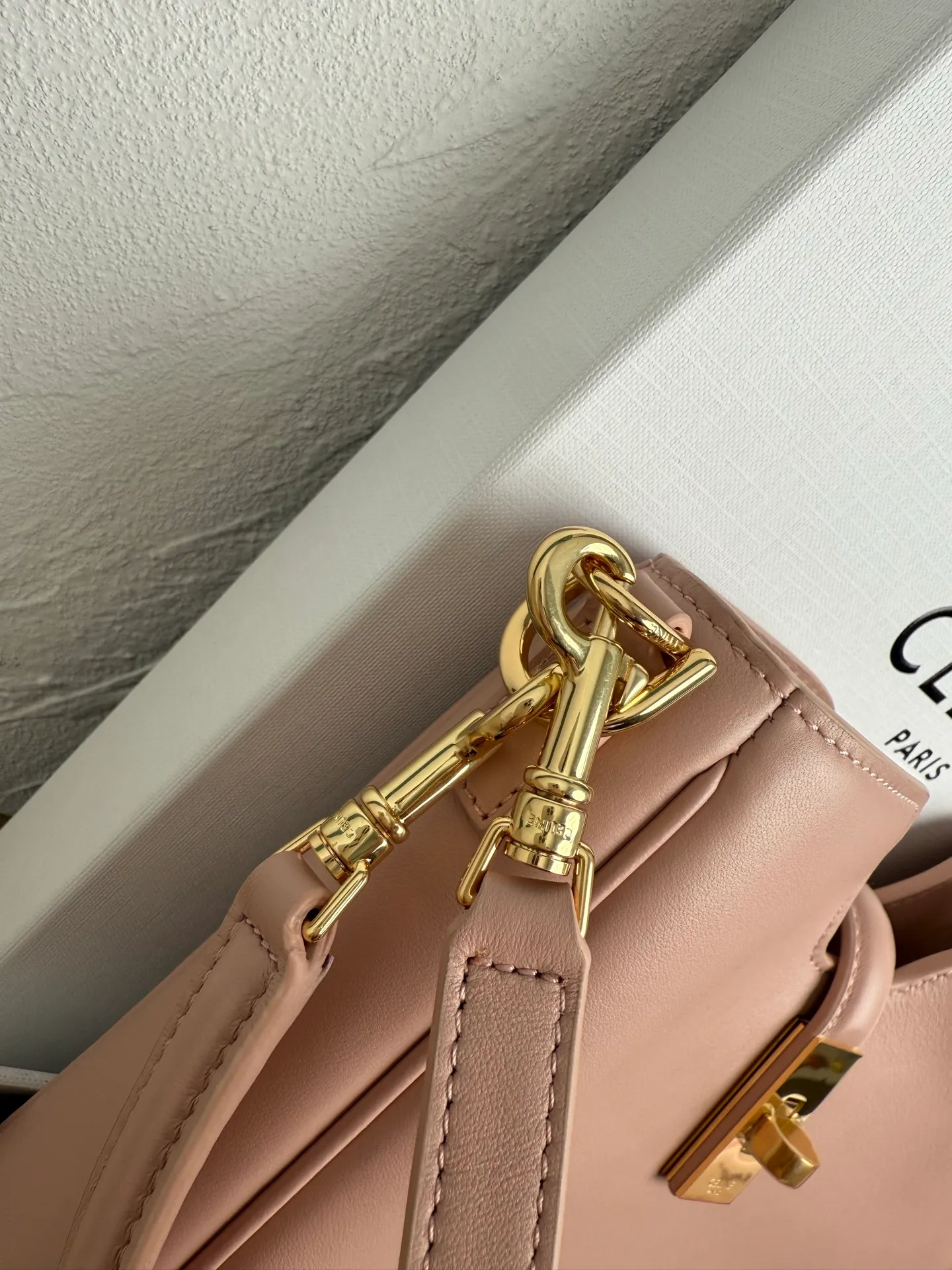p1600CAMILLE 16💓2025 New SOFT Small Smooth Cow Leather Handbag👜This model cannot hold larger smart tablets such as IPAD. Cow leather Sheep leather lining Hand carry, shoulder and crossbody Rotary lock closure 1 main compartment 1 inner zipper pocket 1 detachable hand/shoulder strap, length 8.6 inches (22 cm) 1 detachable and adjustable shoulder strap, 9.7 X 8.5 X 2 inches (24.5 X 21.5