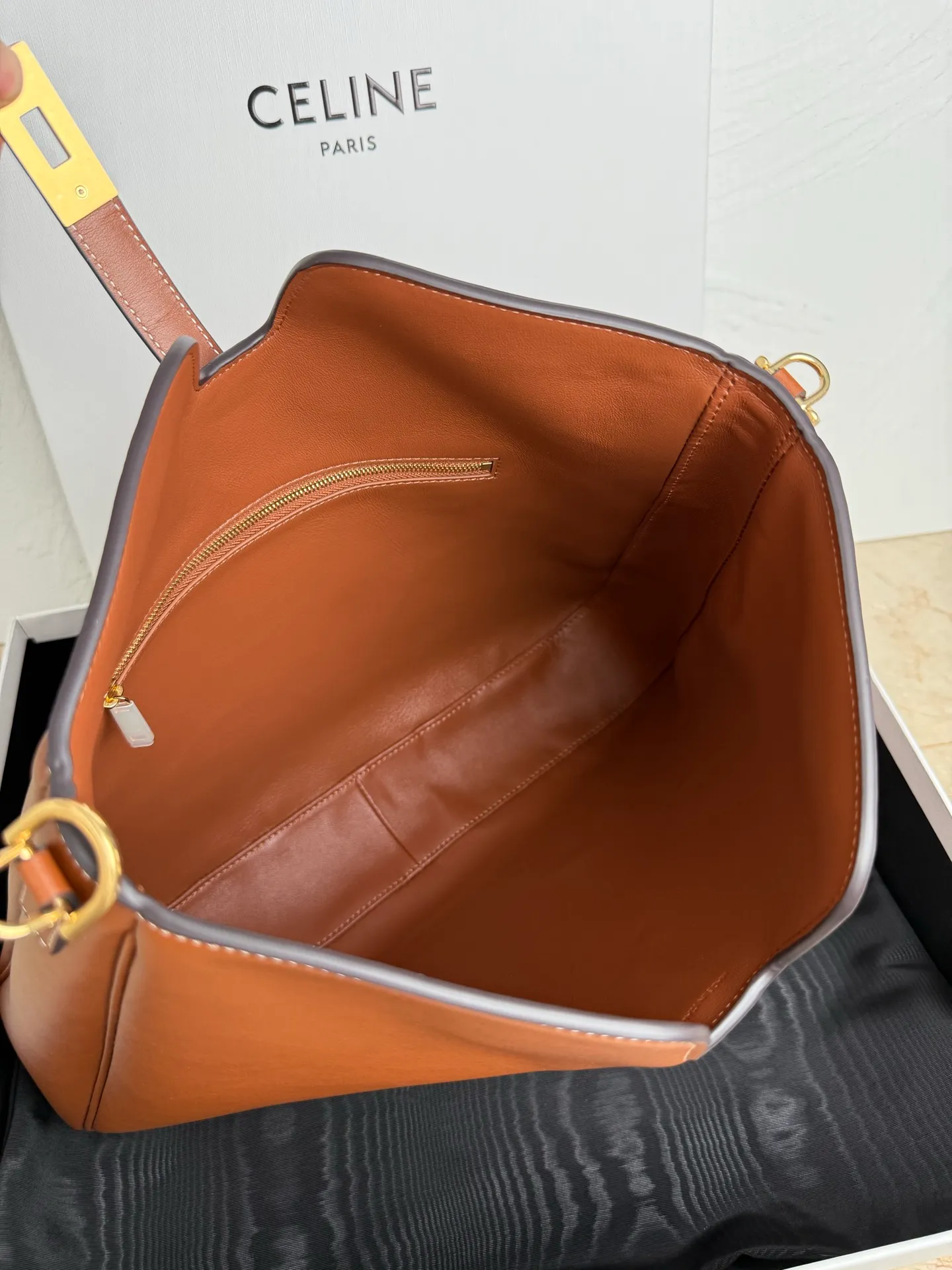 p1840 CAMILLE 16 SOFT Medium Smooth Cow Leather Handbag 14.2 1 detachable hand/shoulder strap, 9.8" (25cm) length 1 detachable and adjustable shoulder strap for cross-body wear, minimum length 16.5" (42cm), maximum length 19" (48cm) Number: 119563FX9.03PA