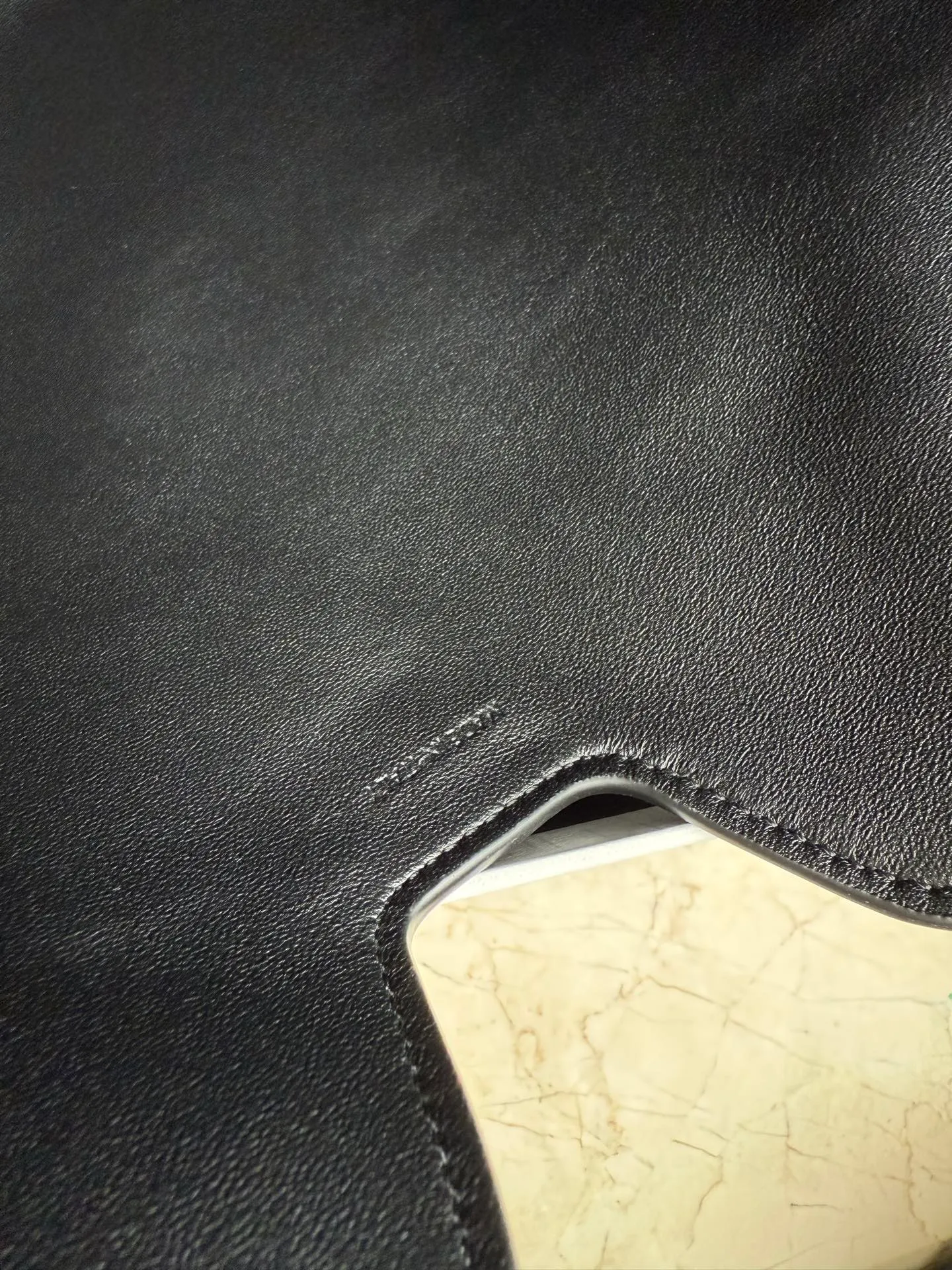 p1840 CAMILLE 16 SOFT Medium Smooth Cow Leather Handbag 14.2 1 detachable hand/shoulder strap, 9.8" (25cm) length 1 detachable and adjustable shoulder strap for cross-body wear, minimum length 16.5" (42cm), maximum length 19" (48cm) Number: 119563FX9.03PA