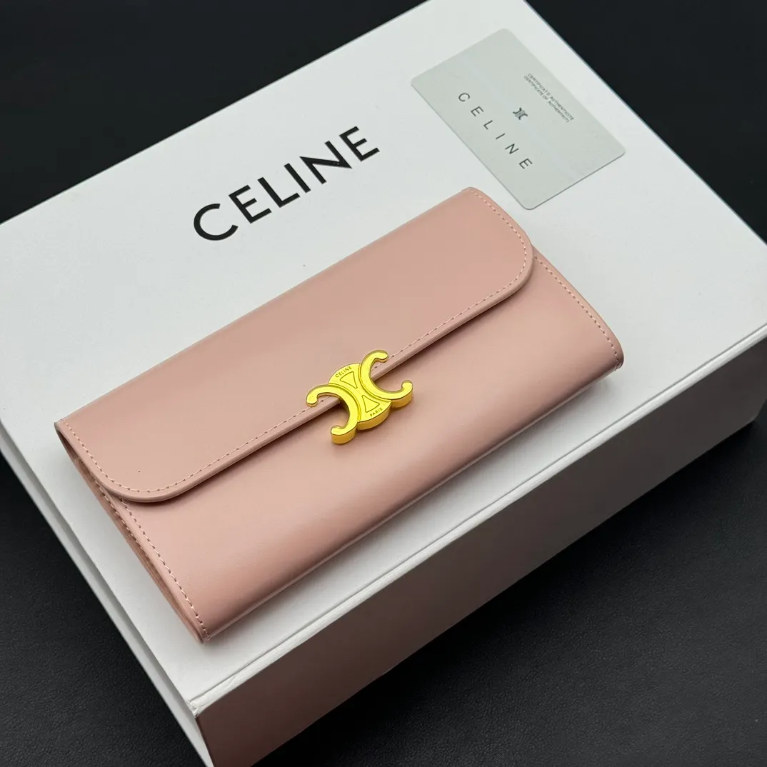 💰210 💎Upgraded original version💖 With top layer leather 𝗖𝗘𝗟𝗜𝗡𝗘 | 𝗧𝗥𝗜𝗢𝗠𝗣𝗛𝗘 Celine Arc de Triomphe Wallet💖 TRIOMPHE metallic snap button, 1 zipper pocket, 2 gusset partitions, 1 flat pocket, 12 card slots. Style number: C10E313 Size: 19X10