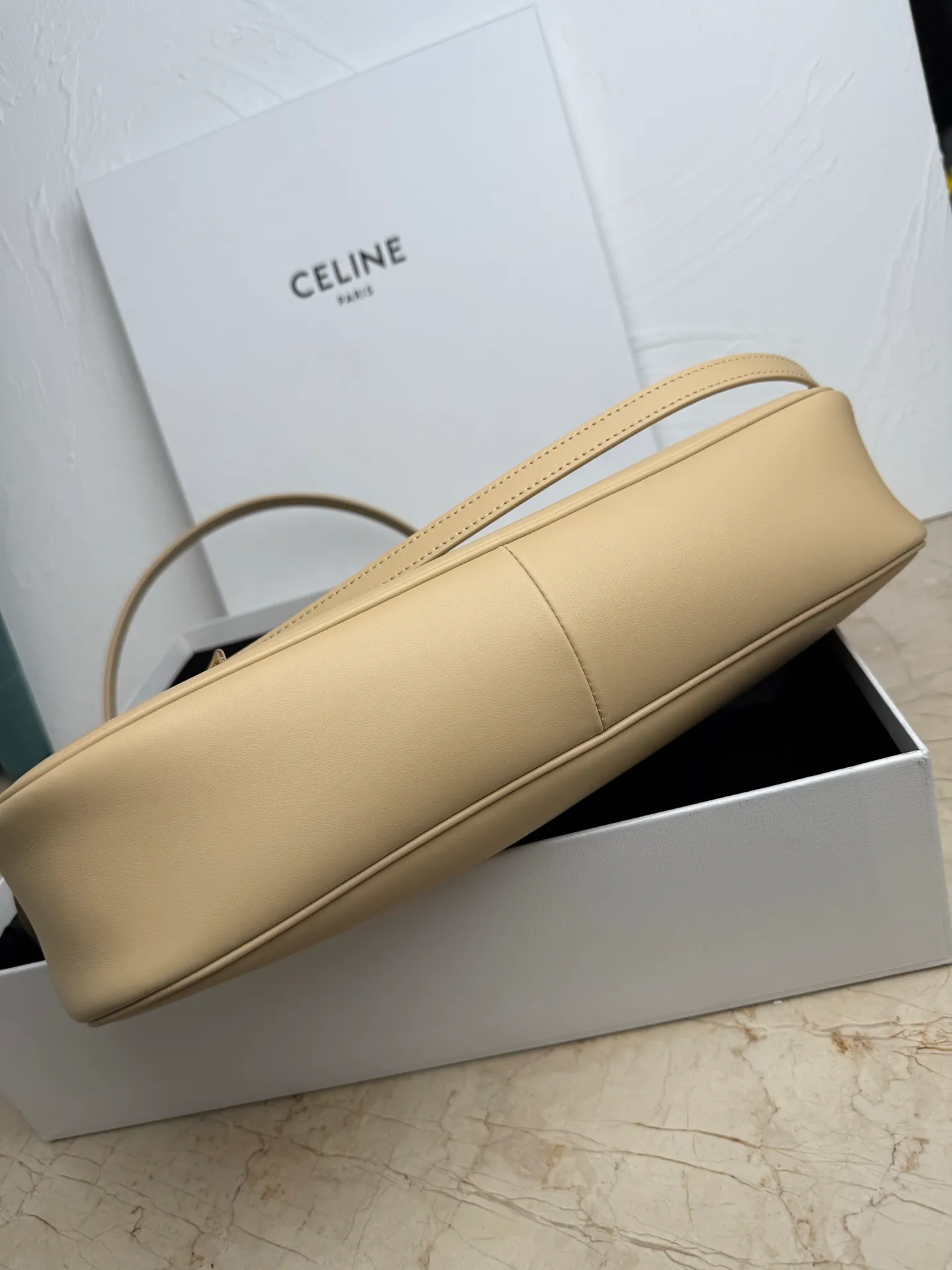p1840 CAMILLE 16 SOFT Medium Smooth Cow Leather Handbag 14.2 1 detachable hand/shoulder strap, 9.8" (25cm) length 1 detachable and adjustable shoulder strap for cross-body wear, minimum length 16.5" (42cm), maximum length 19" (48cm) Number: 119563FX9.03PA