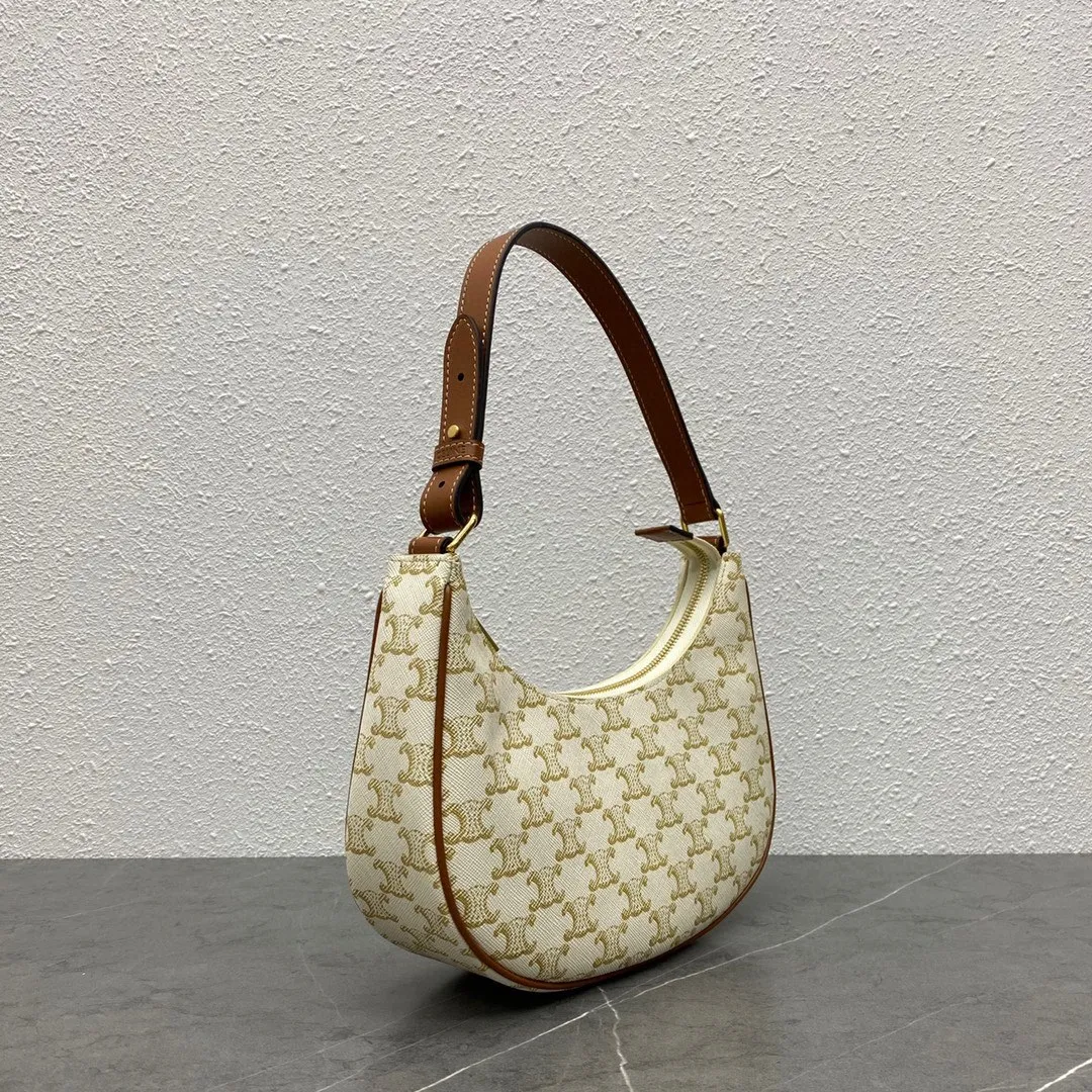 #CELI-NE AVA underarm bag ⚠️The new version has upgraded all-steel hardware → rolled over the old version of alloy → exquisite details, order with confidence, perfect. This underarm bag is really beautiful! Size: 24.5-18-7.5