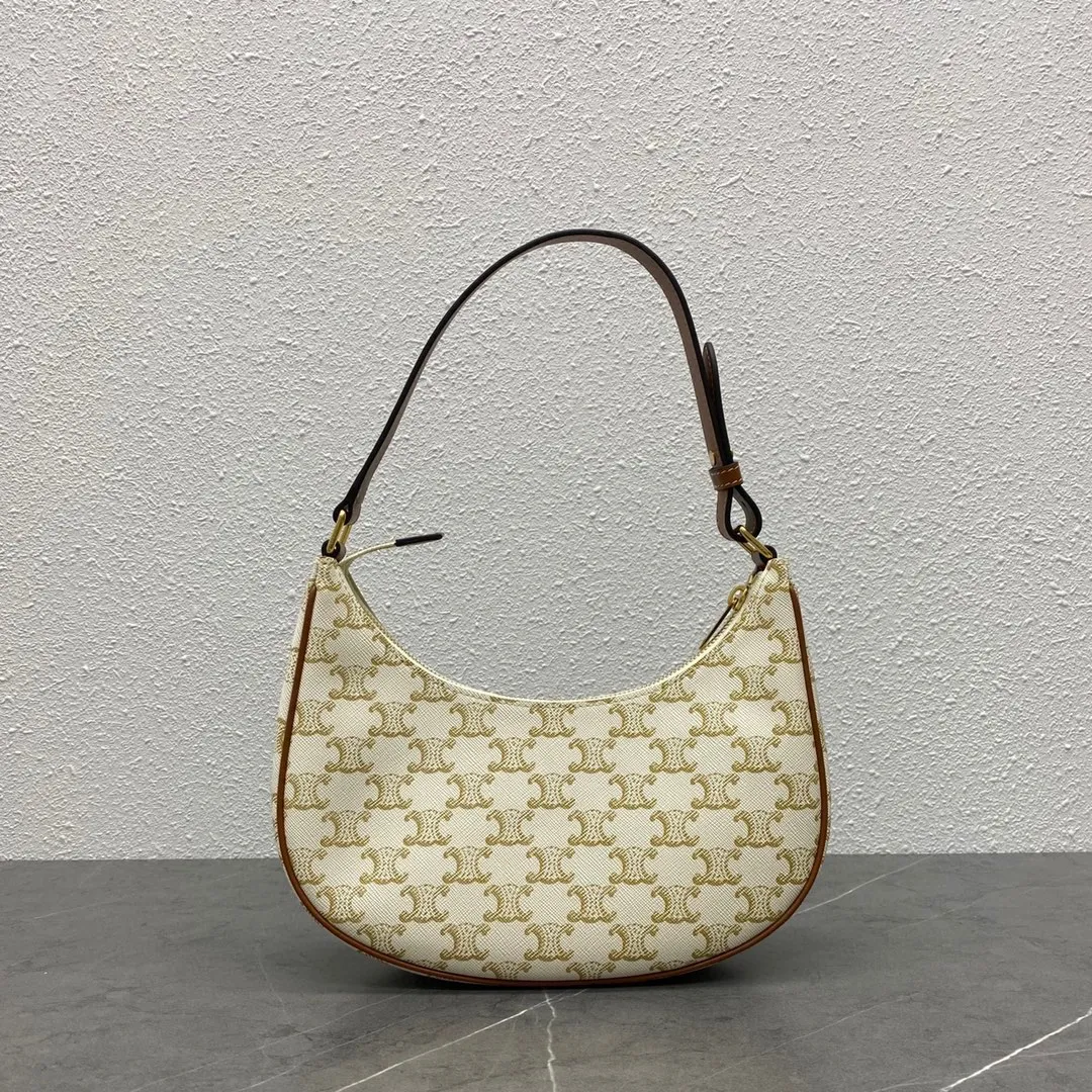 #CELI-NE AVA underarm bag ⚠️The new version has upgraded all-steel hardware → rolled over the old version of alloy → exquisite details, order with confidence, perfect. This underarm bag is really beautiful! Size: 24.5-18-7.5