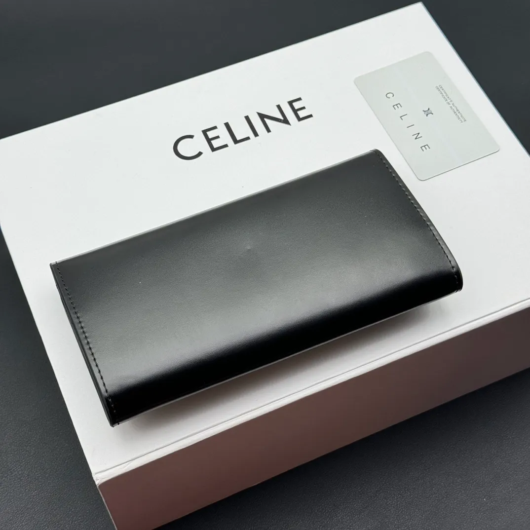 💰210 💎Upgraded original version💖 With top layer leather 𝗖𝗘𝗟𝗜𝗡𝗘 | 𝗧𝗥𝗜𝗢𝗠𝗣𝗛𝗘 Celine Arc de Triomphe Wallet💖 TRIOMPHE metallic snap button, 1 zipper pocket, 2 gusset partitions, 1 flat pocket, 12 card slots. Style number: C10E313 Size: 19X10
