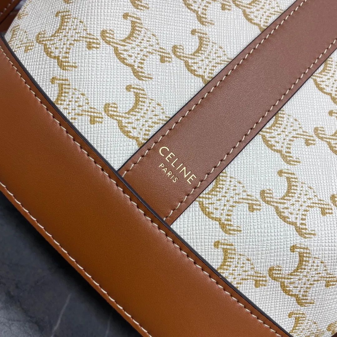 TRIOMPHE FOLCO new spring and summer off-white presbyopic series, still classic, not out of date. Large enough space. The material is wear-resistant. Style number: 191442 off-white, yellow, brown and brown. Small size: bag opening 26×height 22×width 13