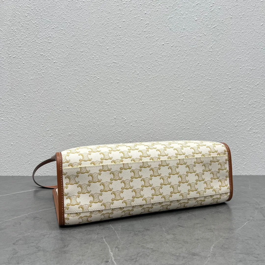 New products online 🅰️🅰️ CE has a new small tote, and the presbyopia tote is a practical large bag ~ The style is generous and practical and fashionable. The overall color of the presbyopia large bag of this size is darker and low-key, and the various combinations make commuting with details. Wear-resistant presbyopic material, not delicate and not easy to get dirty, and the handle has a good grip‼ ️ It is very light in weight and very convenient. This large-capacity bag is really suitable for office workers!  Capacity: It has a large capacity, so it is stress-free for daily commuting and going to work. It is also very suitable to be used as a luggage bag even for short-distance business trips‼ ️ Matching: versatile style, easy to hold in various styles, perfect for commuting‼ ️ Style number: 199742 Beige white brown Size: 34×12.5×23