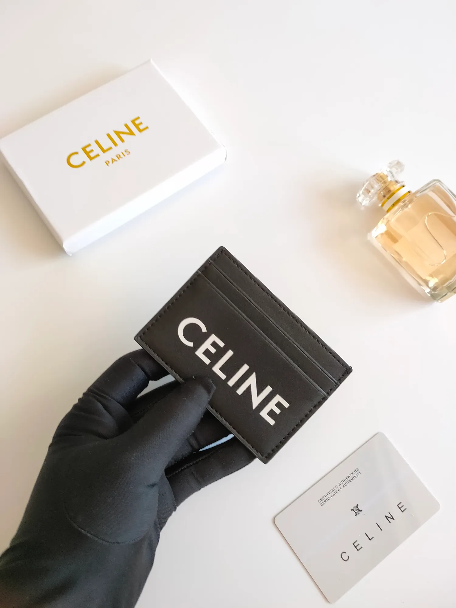 ￥90 CELINE printed logo card holder, coated canvas, genuine leather edging Style number: 10B702 Size: 10.5 X 7cm