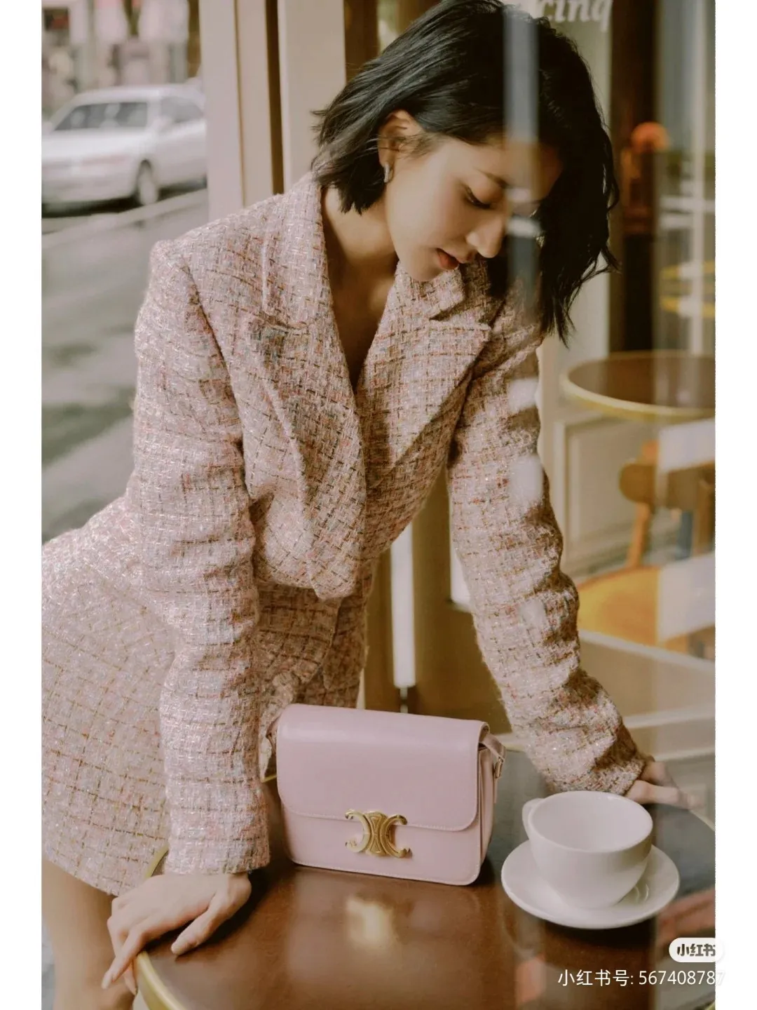 Who can not fall in love with Celine, the most fragrant love fan this year💕