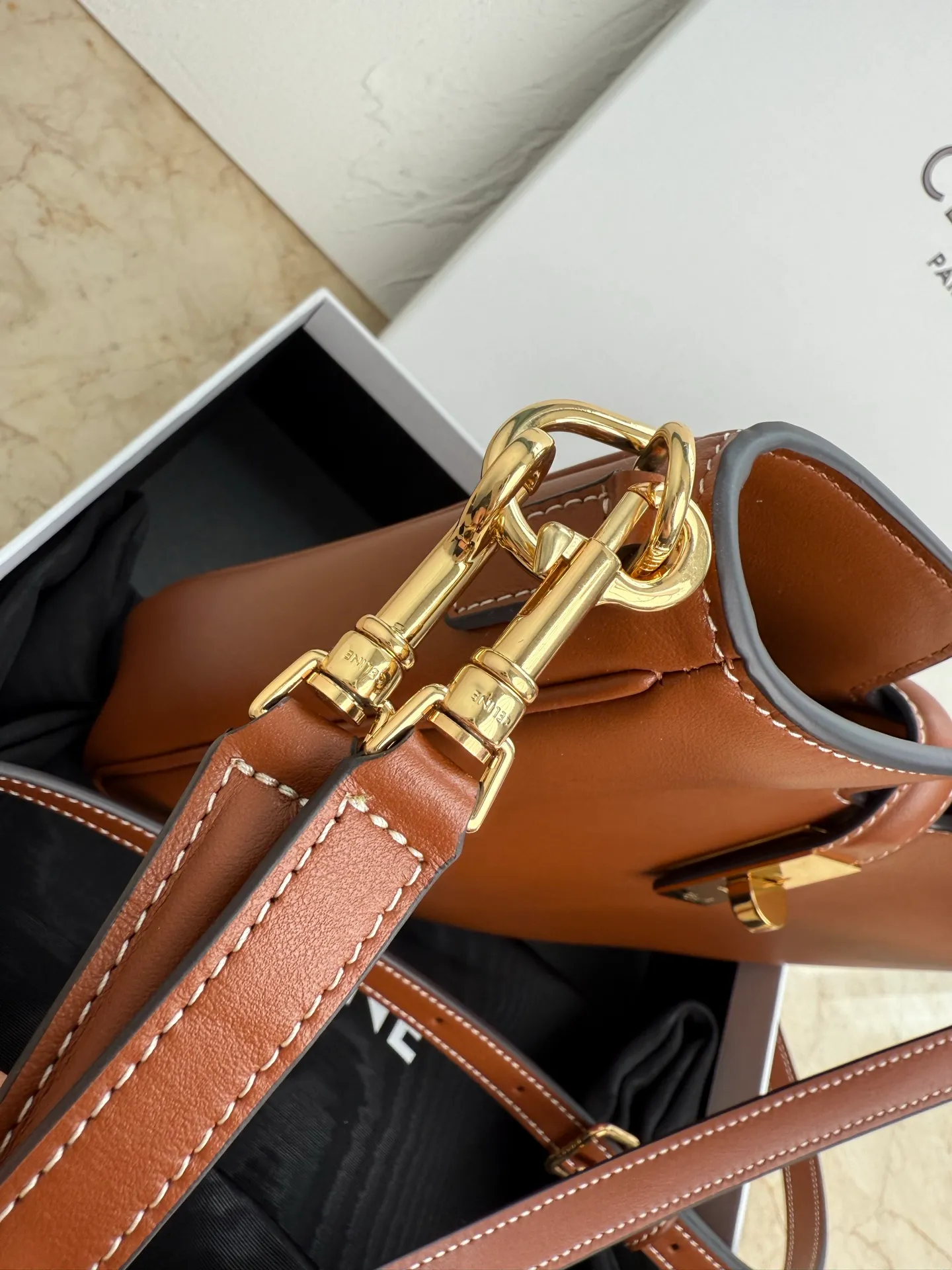 p1600 CAMILLE 16💓2025 New SOFT Small Smooth Cow Leather Handbag👜This model cannot fit larger smart tablets such as IPAD. Cow leather Sheep leather lining Hand carry, shoulder and crossbody Rotary lock closure 1 main compartment 1 inner zipper pocket 1 detachable hand/shoulder strap, length 8.6 inches (22 cm) 1 detachable and adjustable shoulder strap, 9.7 X 8.5 X 2 inches (24.5 X 21.5