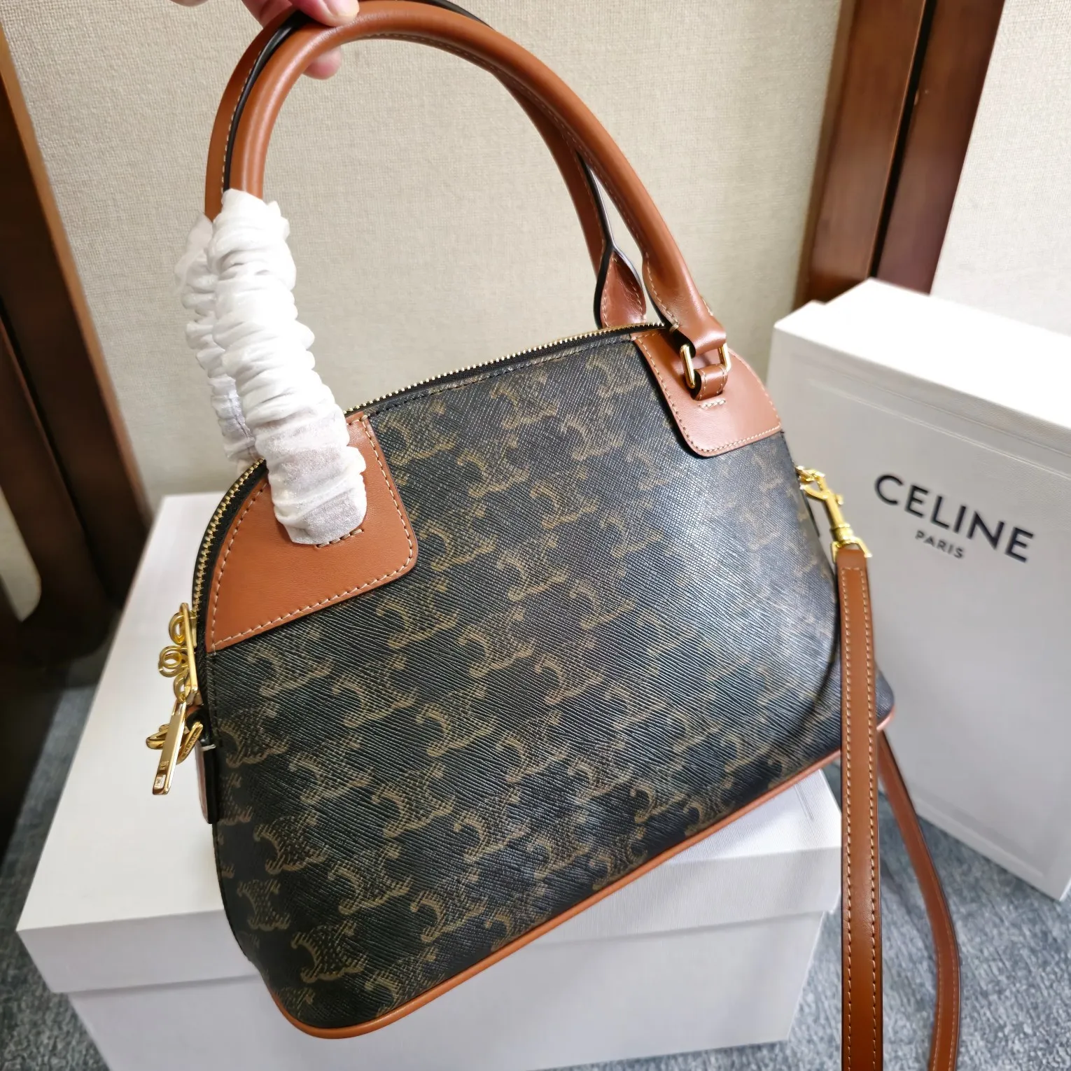 All Categories Official Website "Brand Women's Bags" Women's Bags 💙 Celine 2025 New Celine Crossbody Bag
