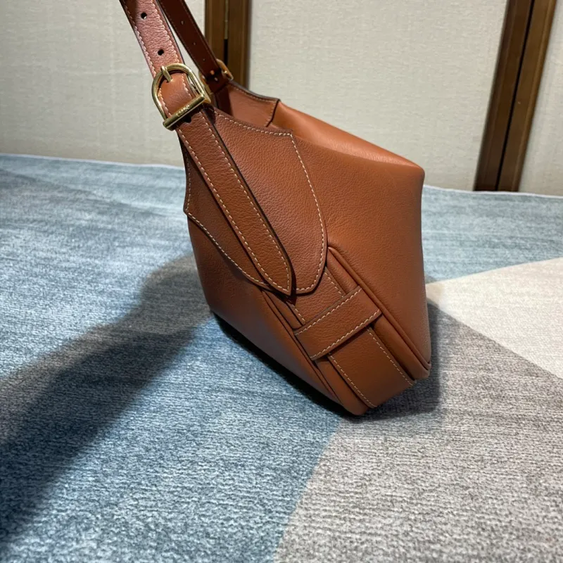 All Categories Official Website "Brand Women's Bags" Women's Bags 💙 Celine 2025 New Celine Underarm Bag