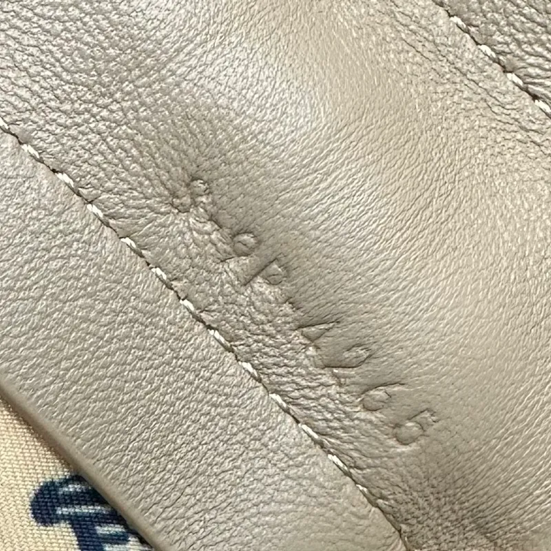 All Categories Official Website "Brand Women's Bags" Women's Bags 💙 Celine 2026 Official Website Celine Crossbody Bag