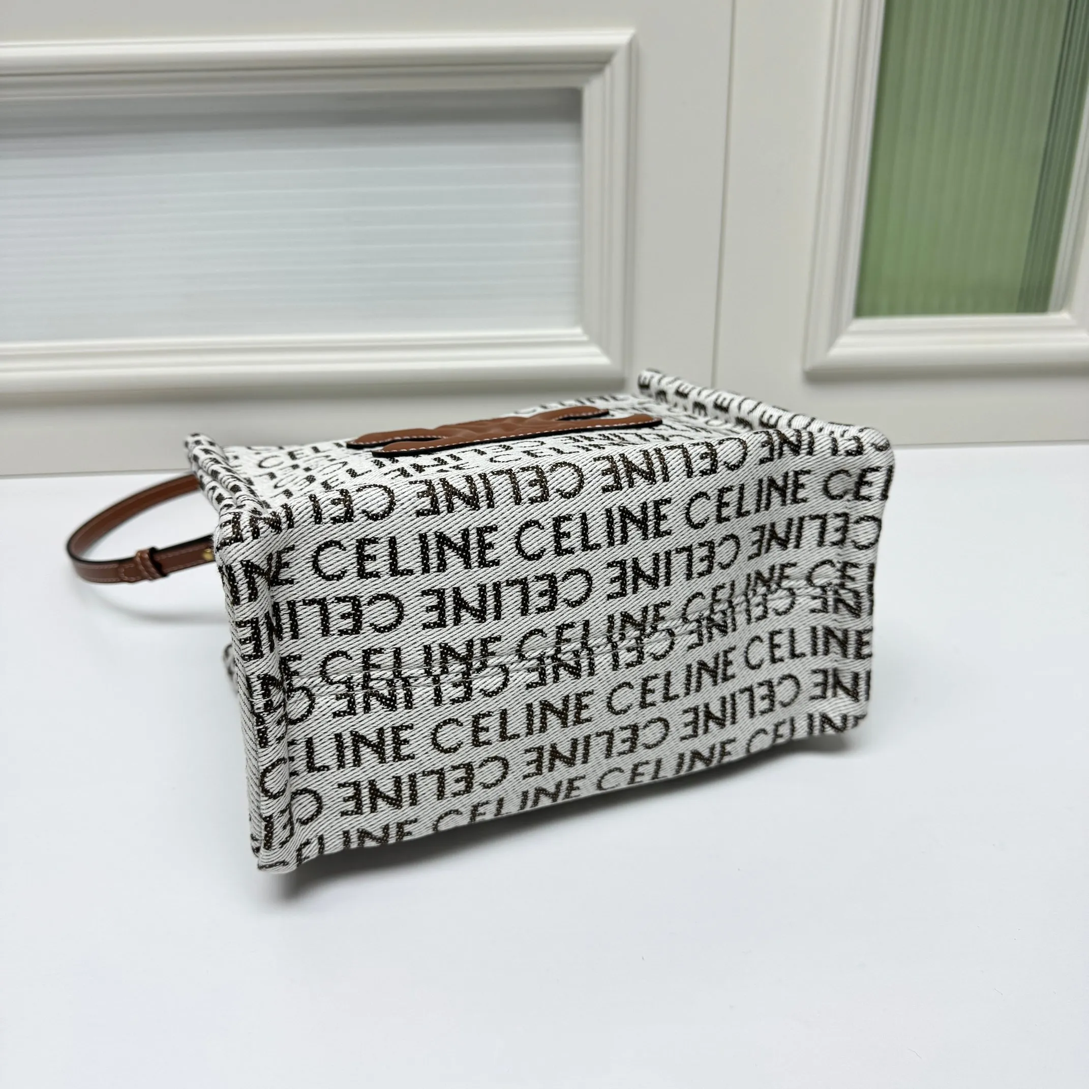 All Categories Official Website "Brand Women's Bags" Women's Bags 💙 Celine 2026 New Celine Crossbody Bag