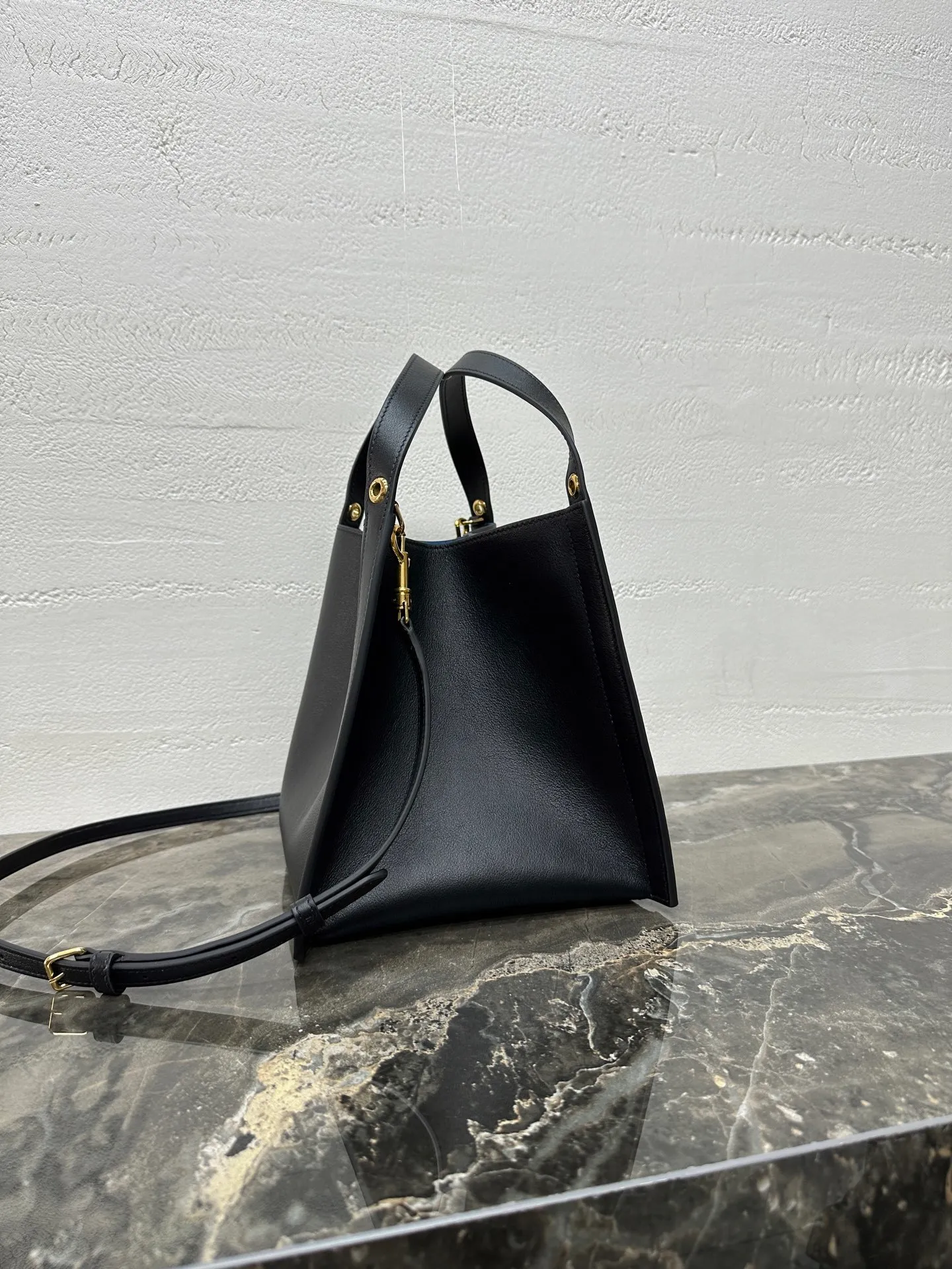 All Categories Official Website "Brand Women's Bags" Women's Bags 💙 Celine 2026 Official Website Celine Crossbody Bag