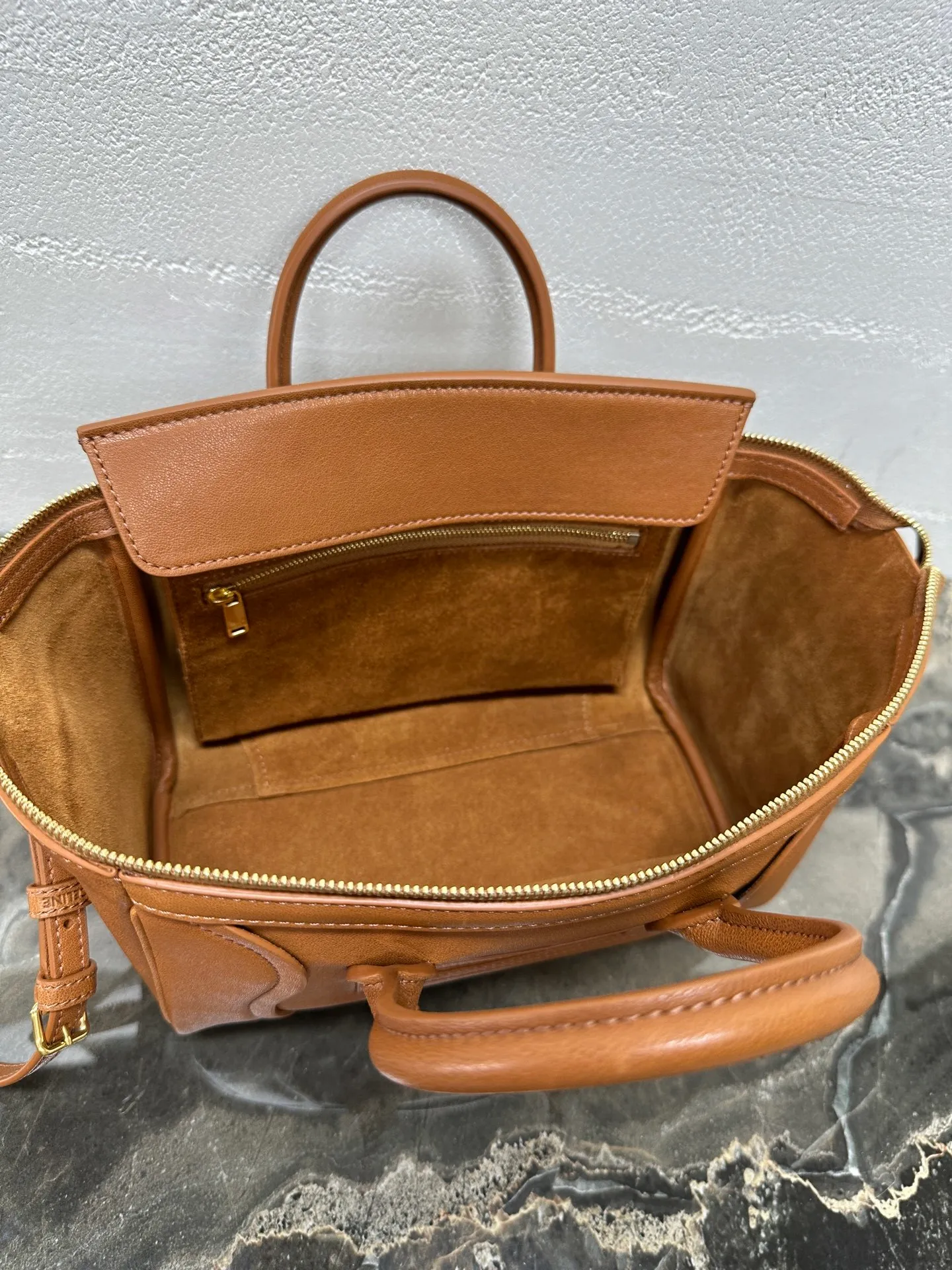 All Categories Official Website "Brand Women's Bags" Women's Bags 💙 Celine 2026 New Celine Crossbody Bag