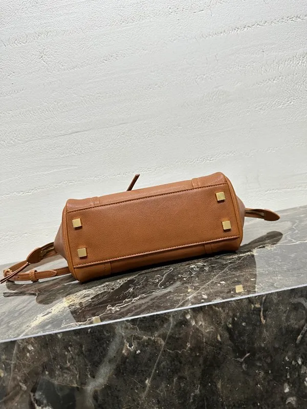 All Categories Official Website "Brand Women's Bags" Women's Bags 💙 Celine 2026 New Celine Crossbody Bag