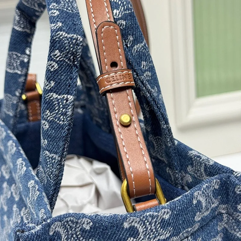 All Categories Official Website "Brand Women's Bags" Women's Bags 💙 Celine 2026 New Celine Crossbody Bag