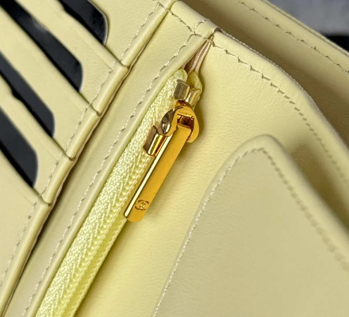 All categories Chanel Wallet (Chanel) Chanel 2085