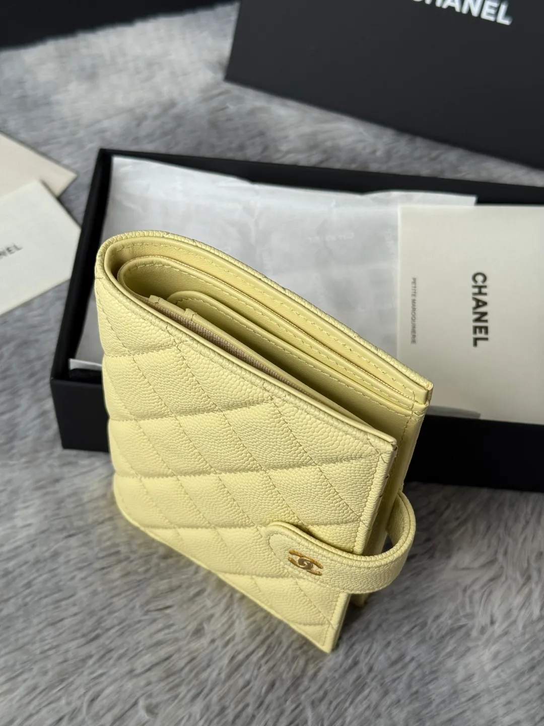 All categories Chanel Wallet (Chanel) Chanel 2085