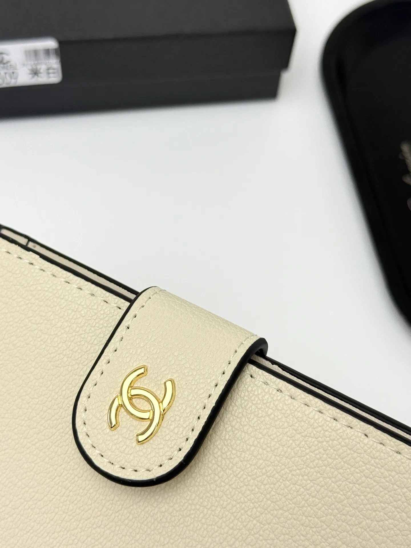 All Categories Chanel Wallet (Chanel) Chanel B609
