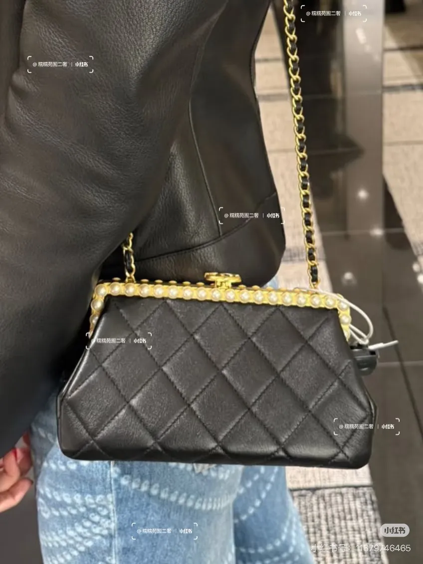 All categories Chanel Wallet (Chanel) Chanel 1266