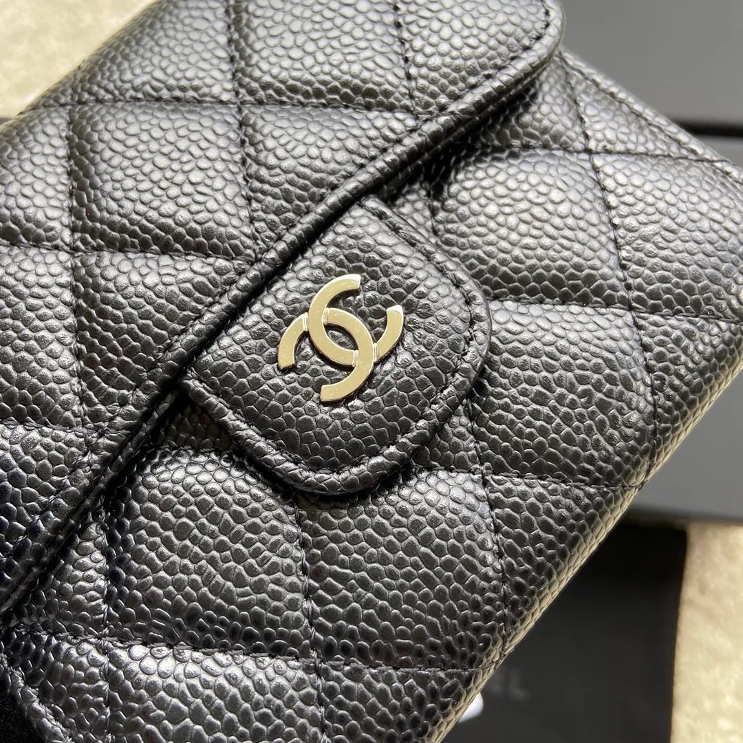 440💰Xiaoxiang imported Italian leather Item number: A82288 Size: w10.5×h11.5×d3cm Color: black ball pattern silver steel mark