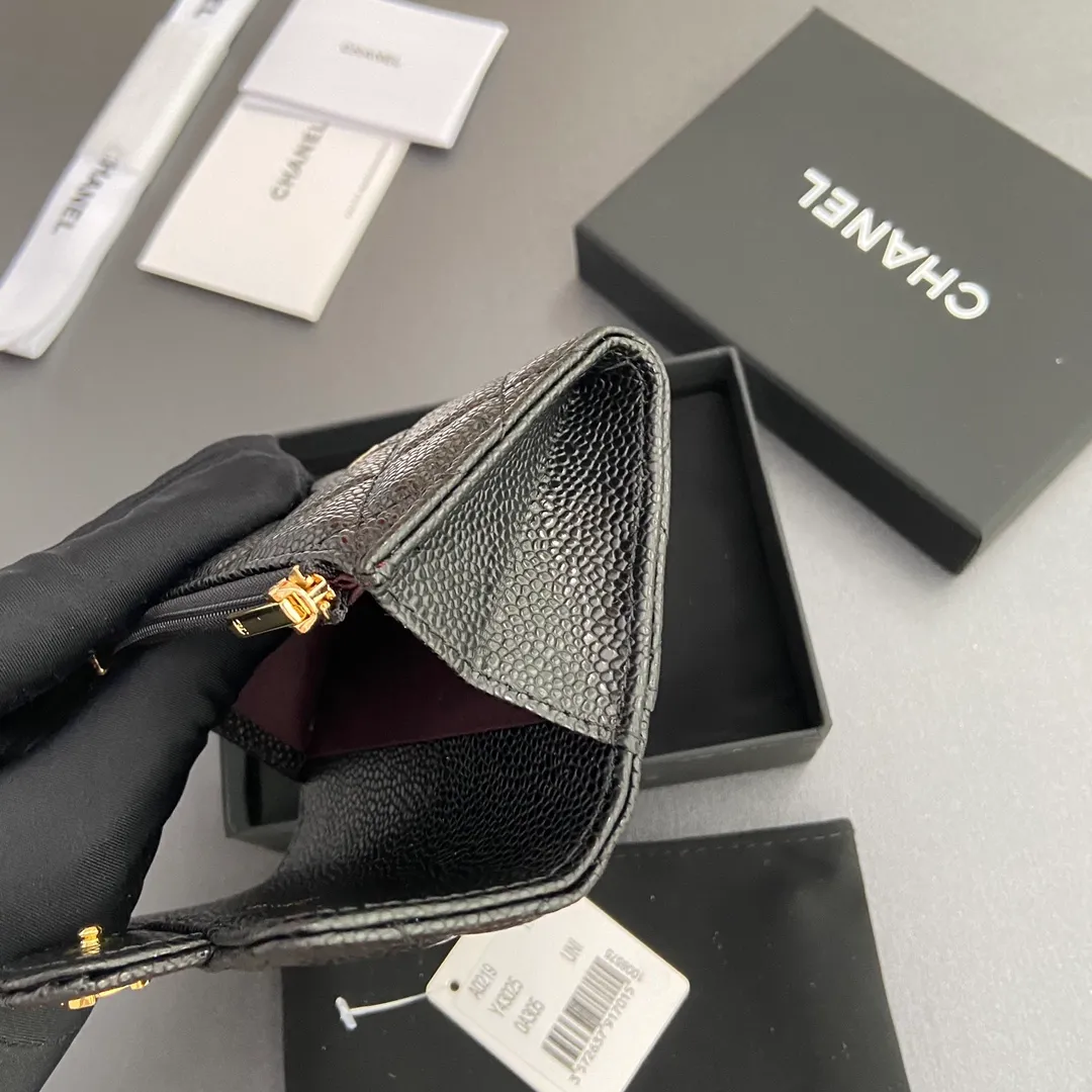 Xiaoxiang imported Italian leather Item number: AP438 (inner compartment with zipper) 💰: 280 Size: w11×h7cm Color: black ball pattern golden steel mark