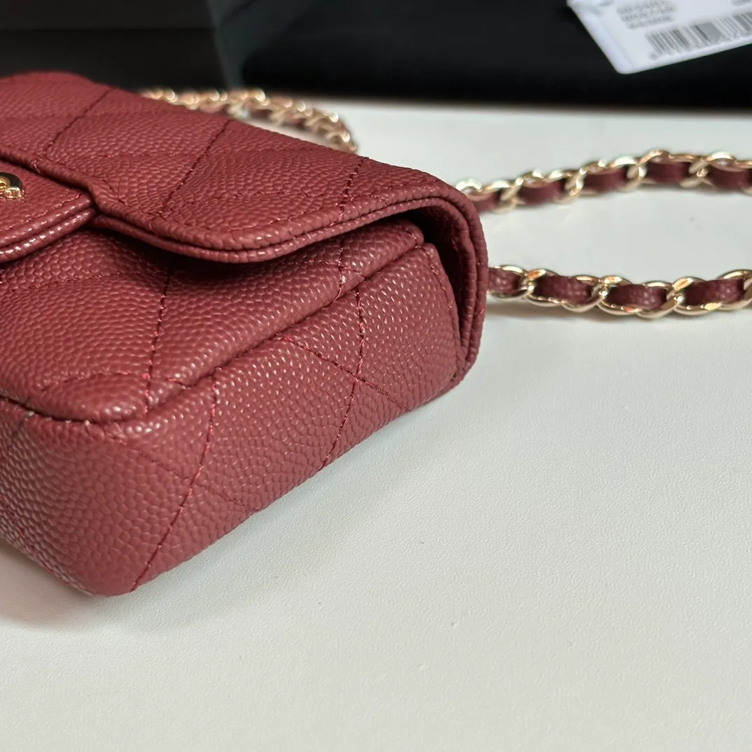 460💰 ❤️❤️❤️Ohanel's new waist bag has arrived. Original quality and beautiful details...AP4802Y size 10x8x3.5cm