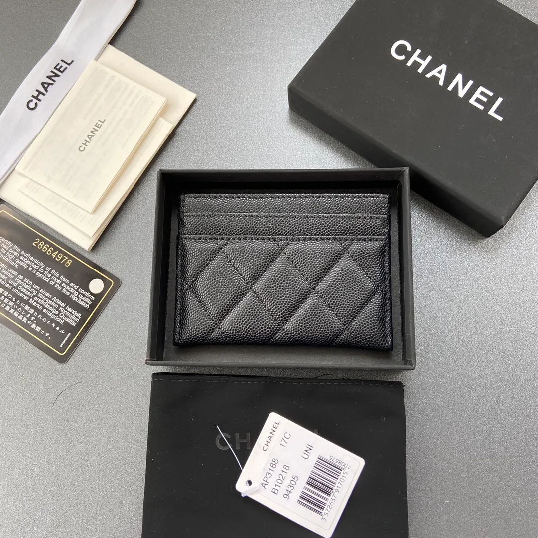 260💰Xiaoxiang imported Italian grained calfskin Item number: AP6376 Size: w11×7.5cm Color: black fine ball pattern light gold Usage: card holder