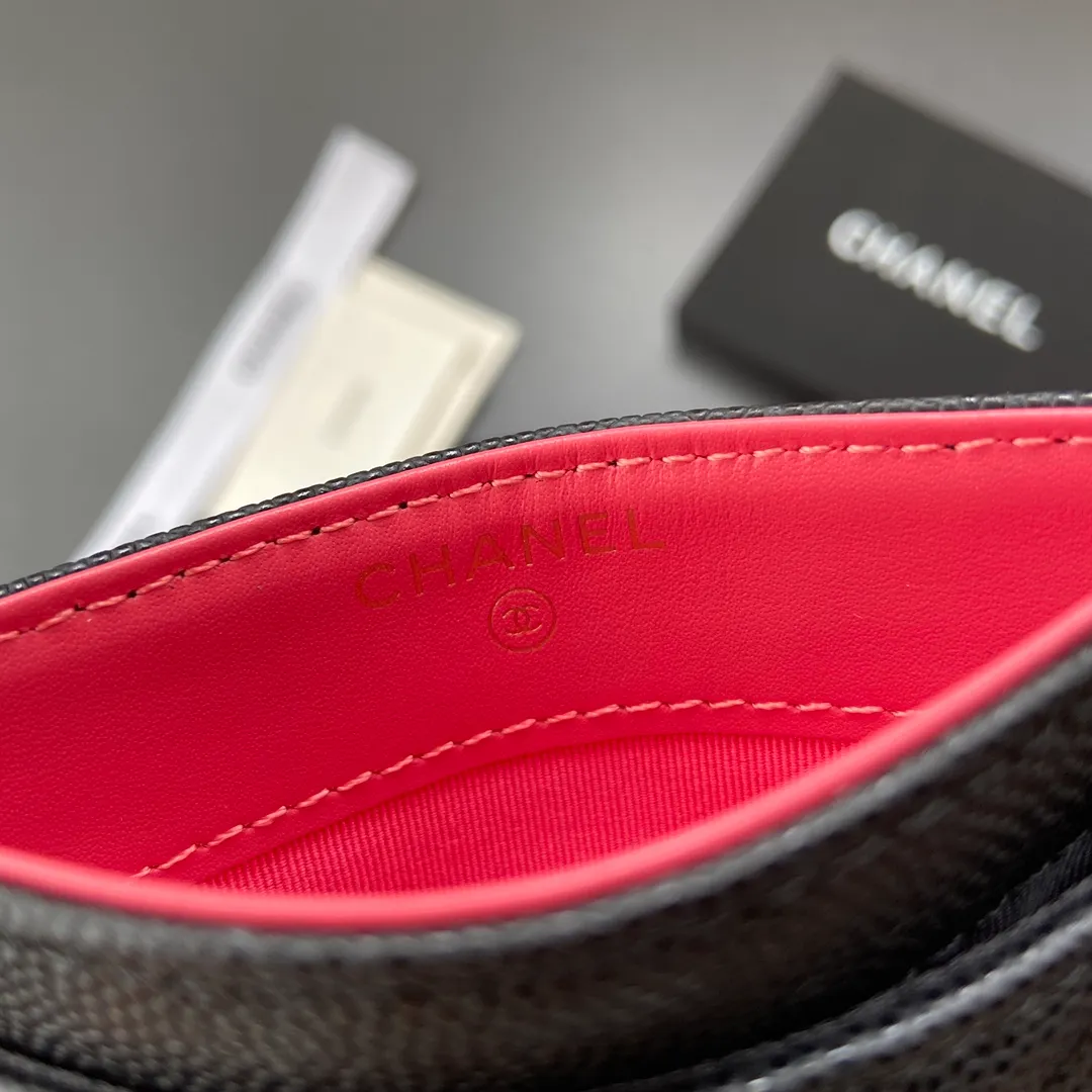 260💰Xiaoxiang imported Italian grained calfskin Item number: AP6376 Size: w11×7.5cm Color: black fine ball pattern light gold Usage: card holder