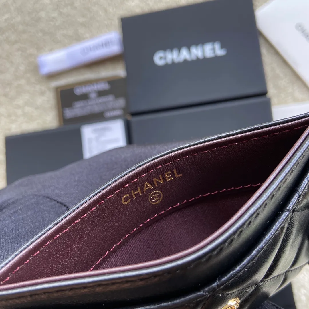 190💰Xiaoxiang imported Italian leather Item number: A31510 0213 Size: w11×h7.5cm Color: black sheepskin gold steel mark
