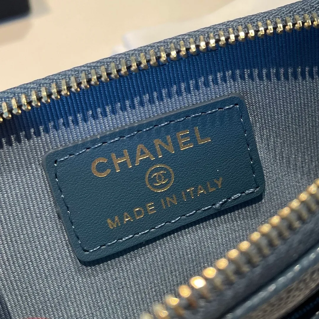 💰420😊Upgraded version💋Chanel🆕 New color colorful fine ball caviar cowhide🐂Classic zipper bag with multiple card slots for change. It can also bring convenience to various bank cards, supermarket cards, shopping cards, and membership cards. It is so small and easy to carry. It is the most fashionable and popular element of coin purses. Do you own it? Comes with the latest complete set of packaging 2061🍃size: 12*9.5cm