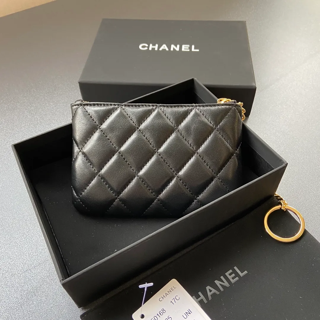 250💰Xiaoxiang imported Italian sheepskin Item number: A50168 Size: w14×h9.5cm Color: black sheepskin gold buckle