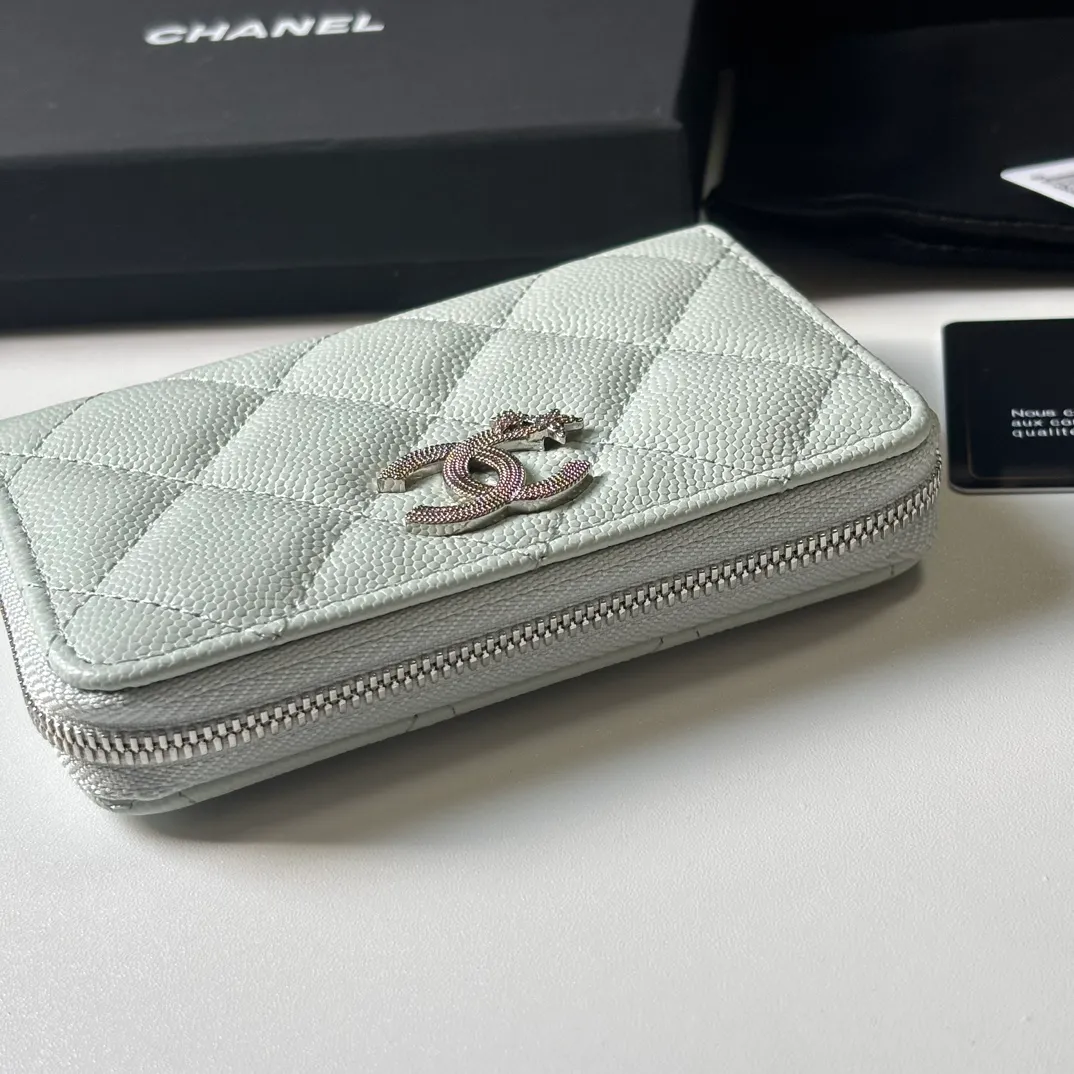 360💰 New product ❤️❤️❤️CH@NEL small zipper card holder💦 with new luogo, zipper compartment inside, original quality, beautiful details, model number AP9630, size 11*7.5*2cm