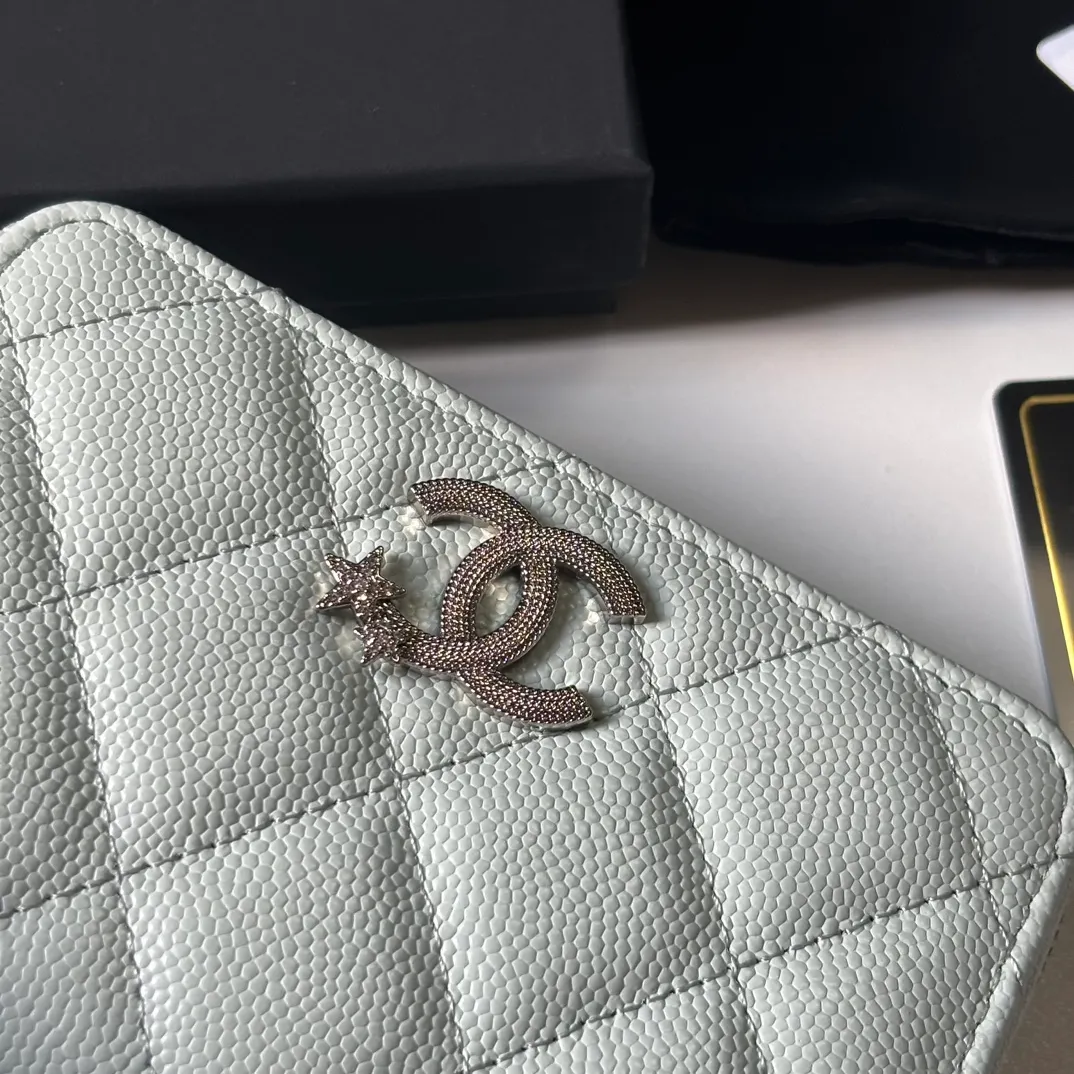 360💰 New product ❤️❤️❤️CH@NEL small zipper card holder💦 with new luogo, zipper compartment inside, original quality, beautiful details, model number AP9630, size 11*7.5*2cm